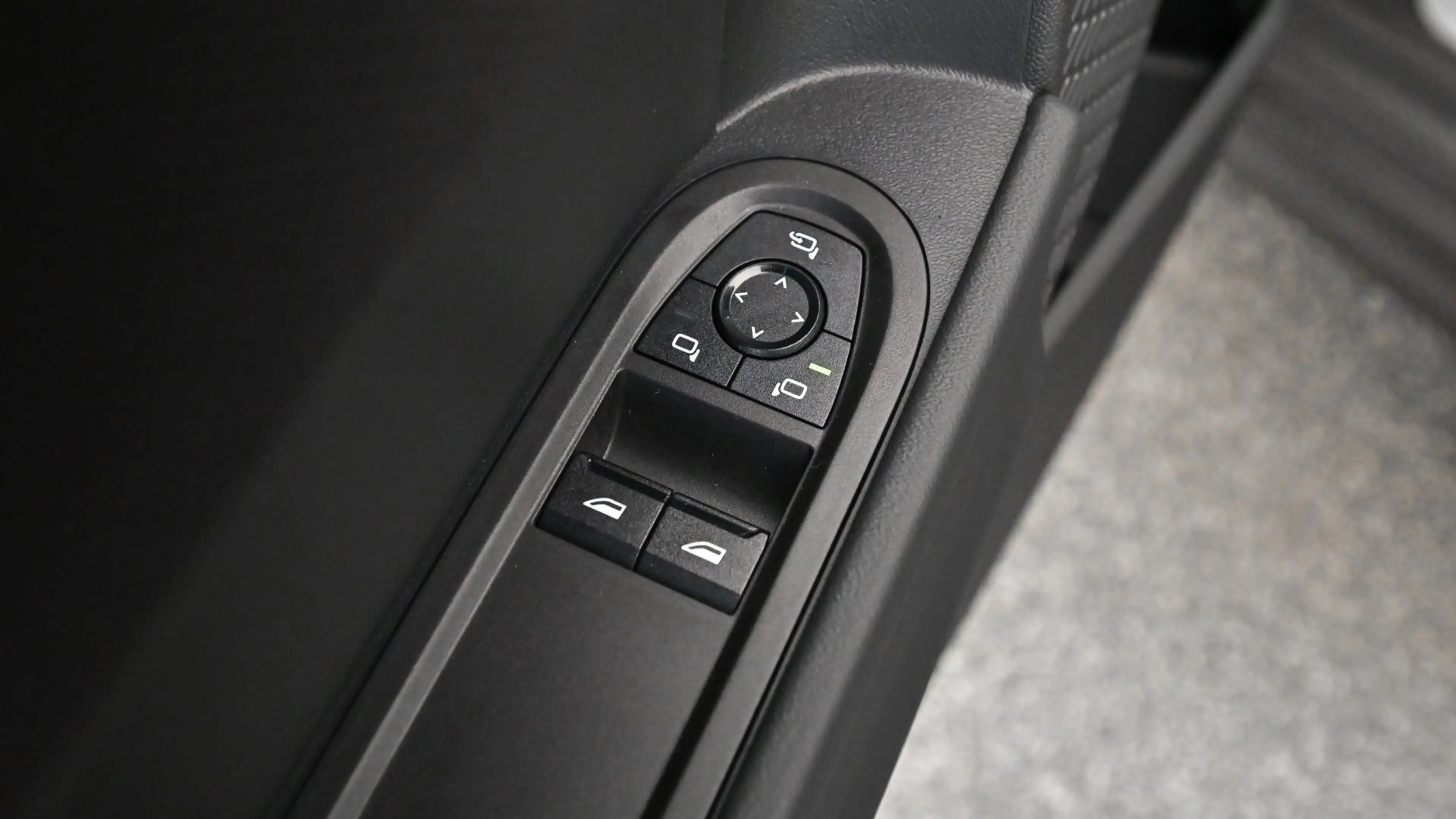 MINI Cooper C — photo 10