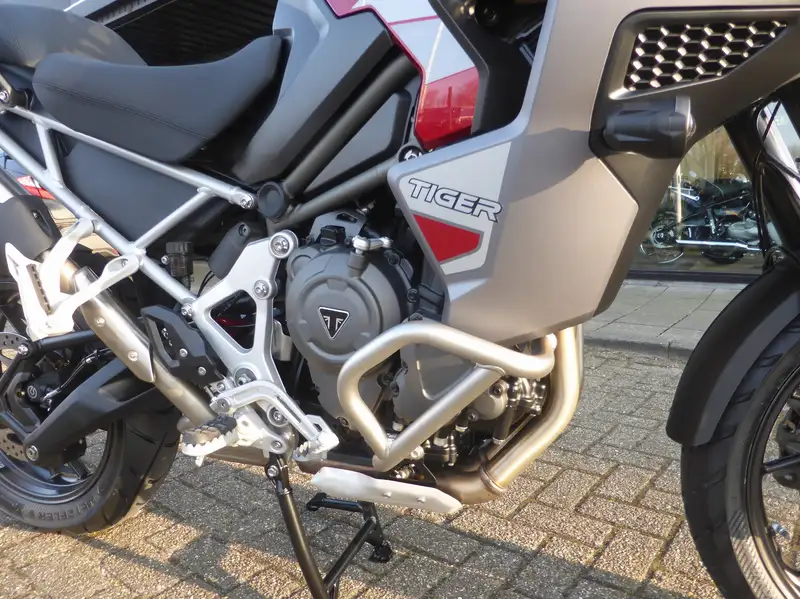Triumph Tiger 1200 - foto 4