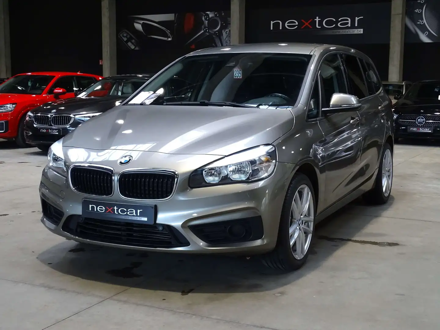 BMW 218 d Gran Tourer **NAVI-CRUISE-CAPT.PARK AV\u0026AR** Gris - 1