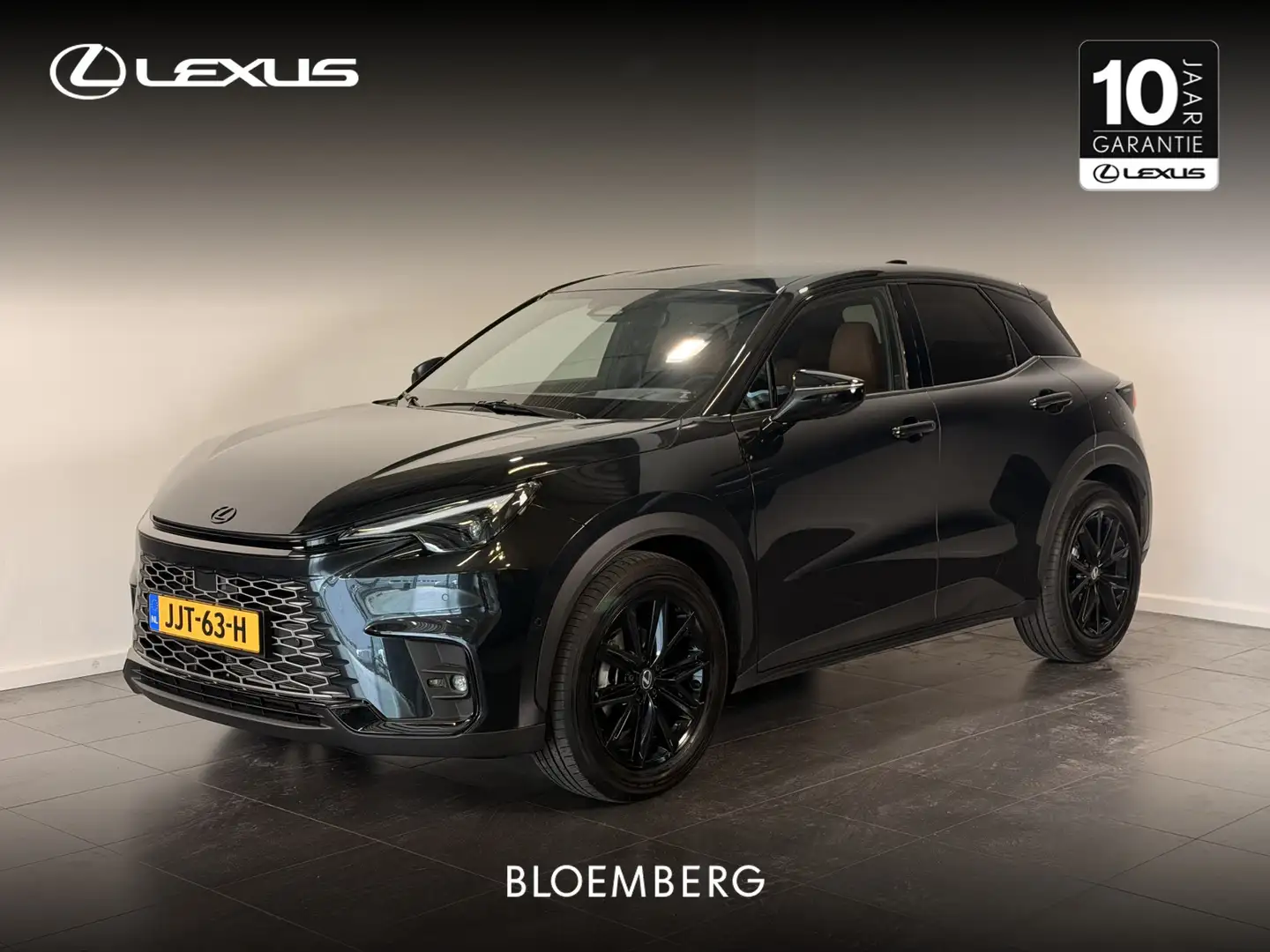 lexus lbx