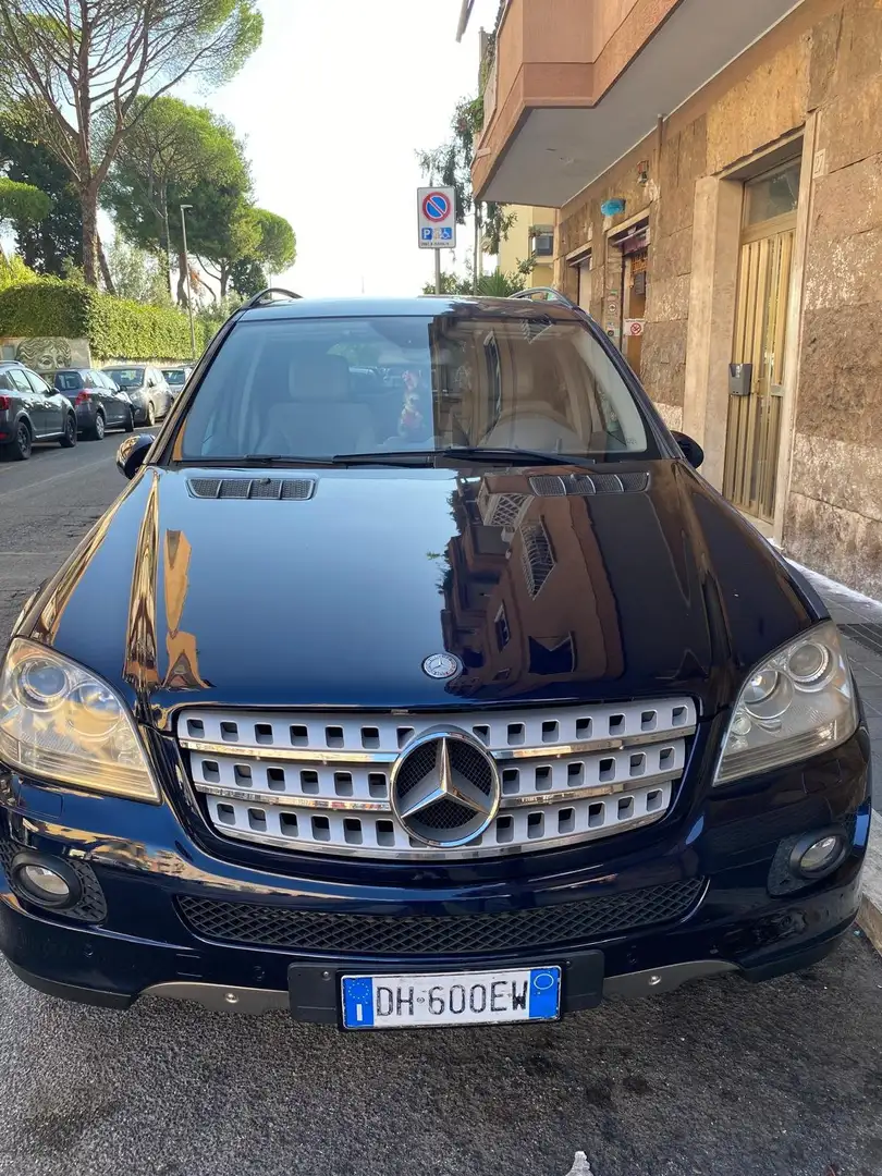 Mercedes-Benz ML 320 CDI plava - 1
