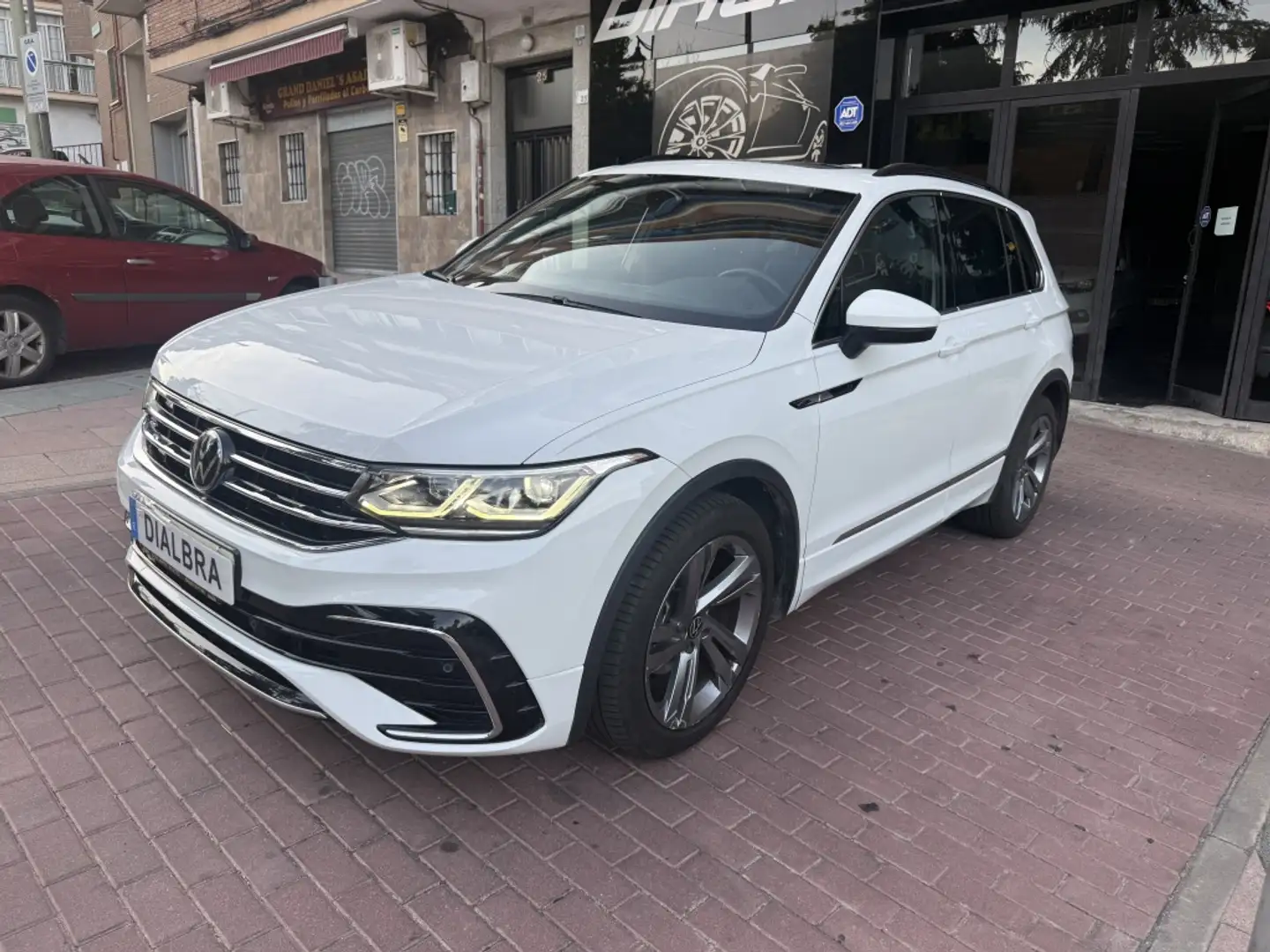 Volkswagen Tiguan 2.0TDI R-Line DSG 110kW Blanco - 1