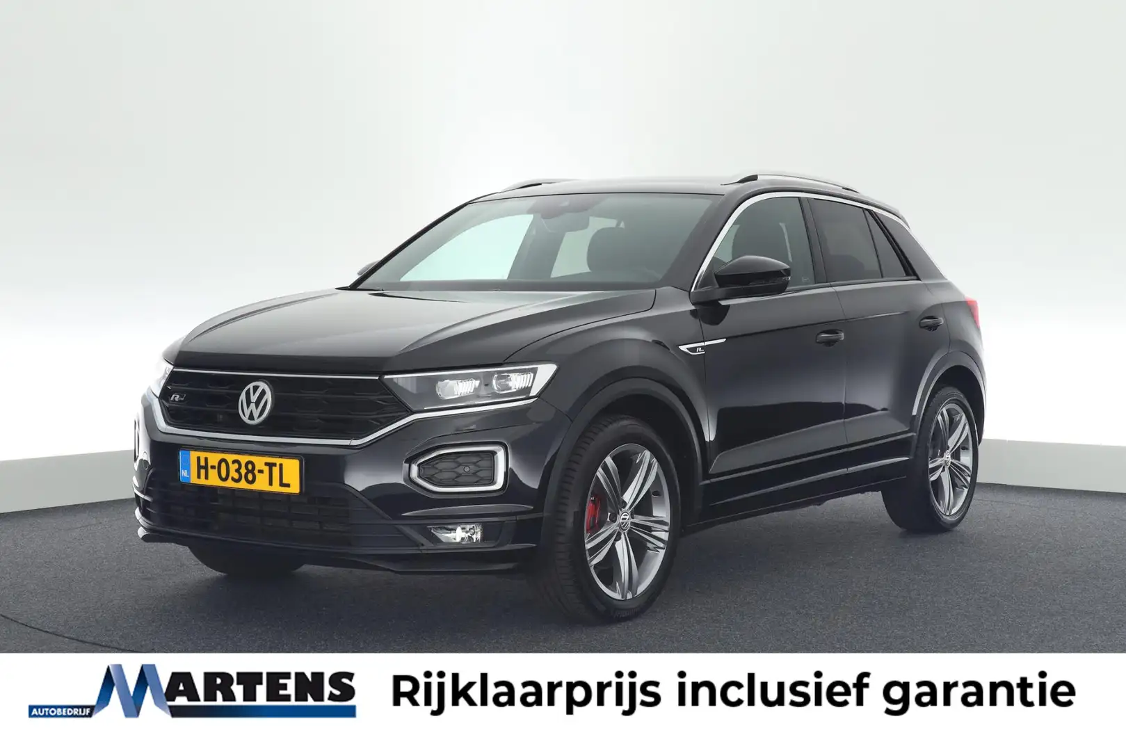 Volkswagen T-Roc 1.5 TSI 150pk DSG R-Line Sport Camera Keyless Virt Zwart - 1