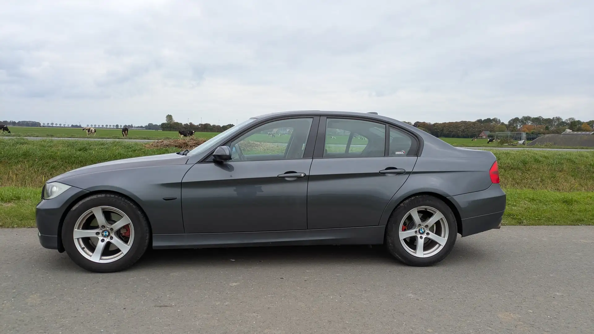 BMW 325 325i Executive Grijs - 2