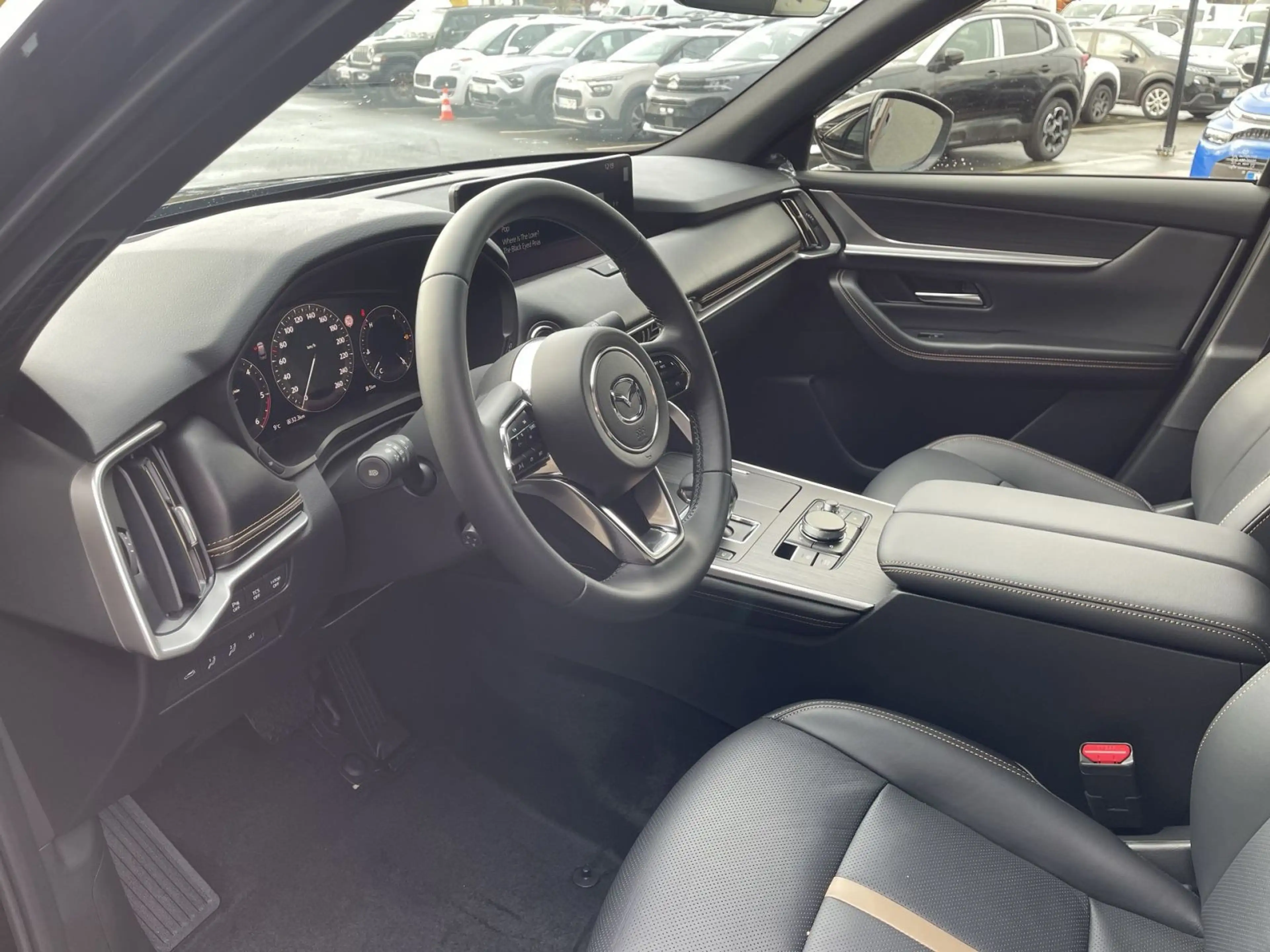 Mazda CX-80 3.3L e-SKYACTIV D 254 8AT AWD Homura Plus — photo 12