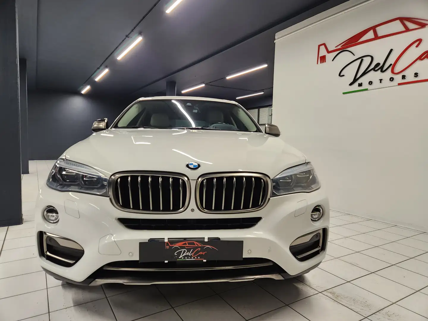 BMW X6 xdrive30d Extravagance 249cv auto strafull Iva 22% Blanc - 2
