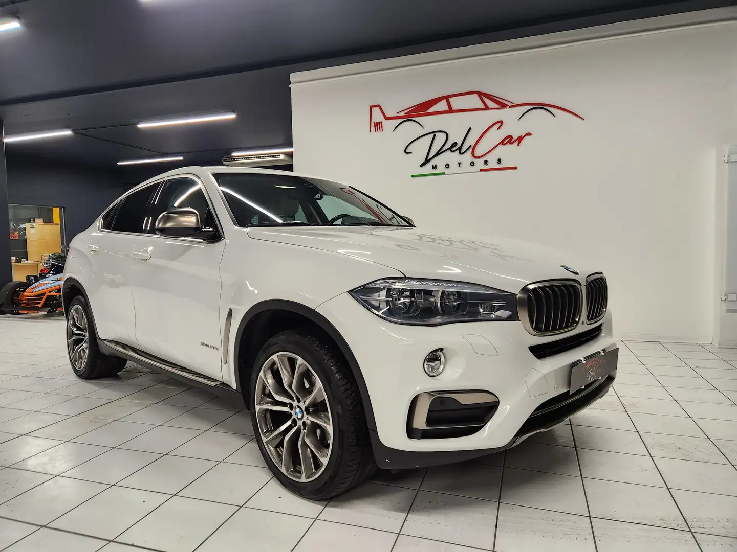 BMW X6 xdrive30d Extravagance 249cv auto strafull Iva 22% Blanc - 1