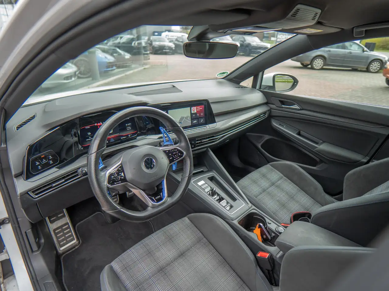VOLKSWAGEN GOLF GTE 1.4 EHYBRID 245CH - BVA - ACC - VOLANT CHAUFFANT - CARPLAY - 99.998 KMS