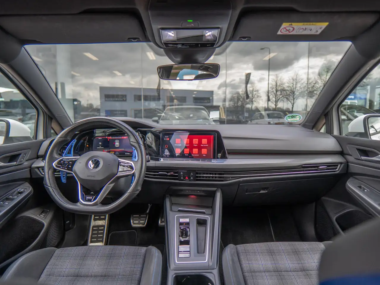 VOLKSWAGEN GOLF GTE 1.4 EHYBRID 245CH - BVA - ACC - VOLANT CHAUFFANT - CARPLAY - 99.998 KMS