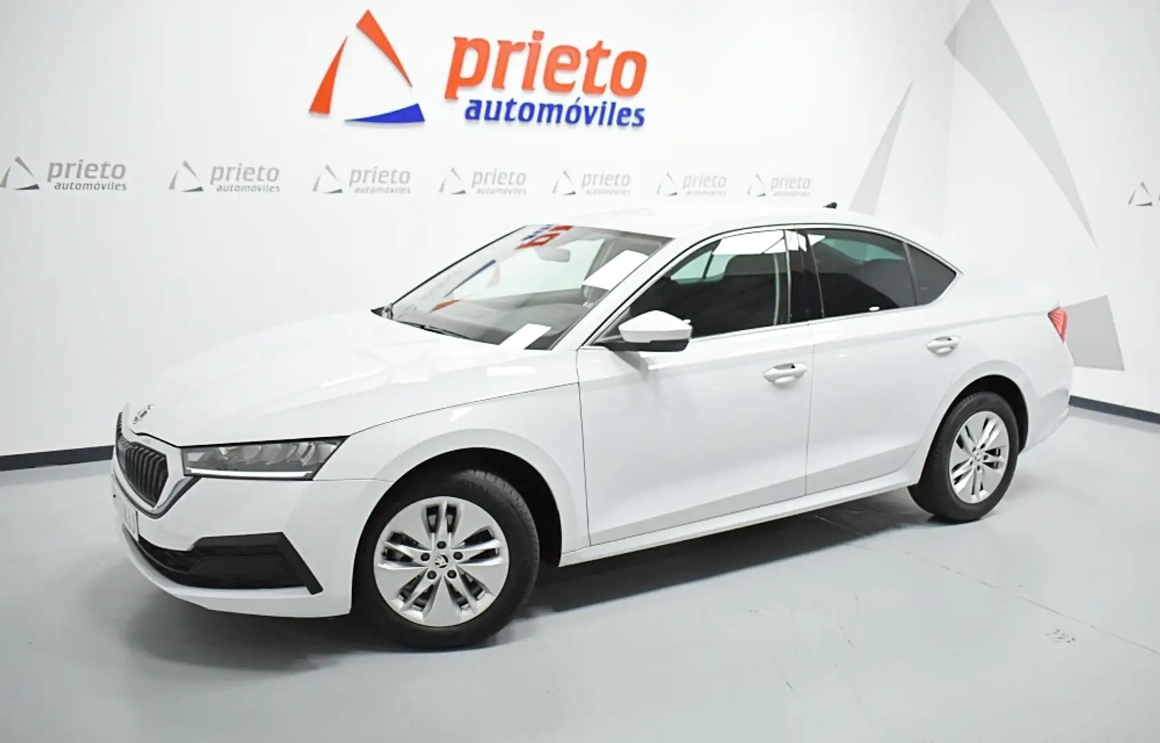 Skoda Octavia 2.0TDI Ambition 85kW Blanco - 1