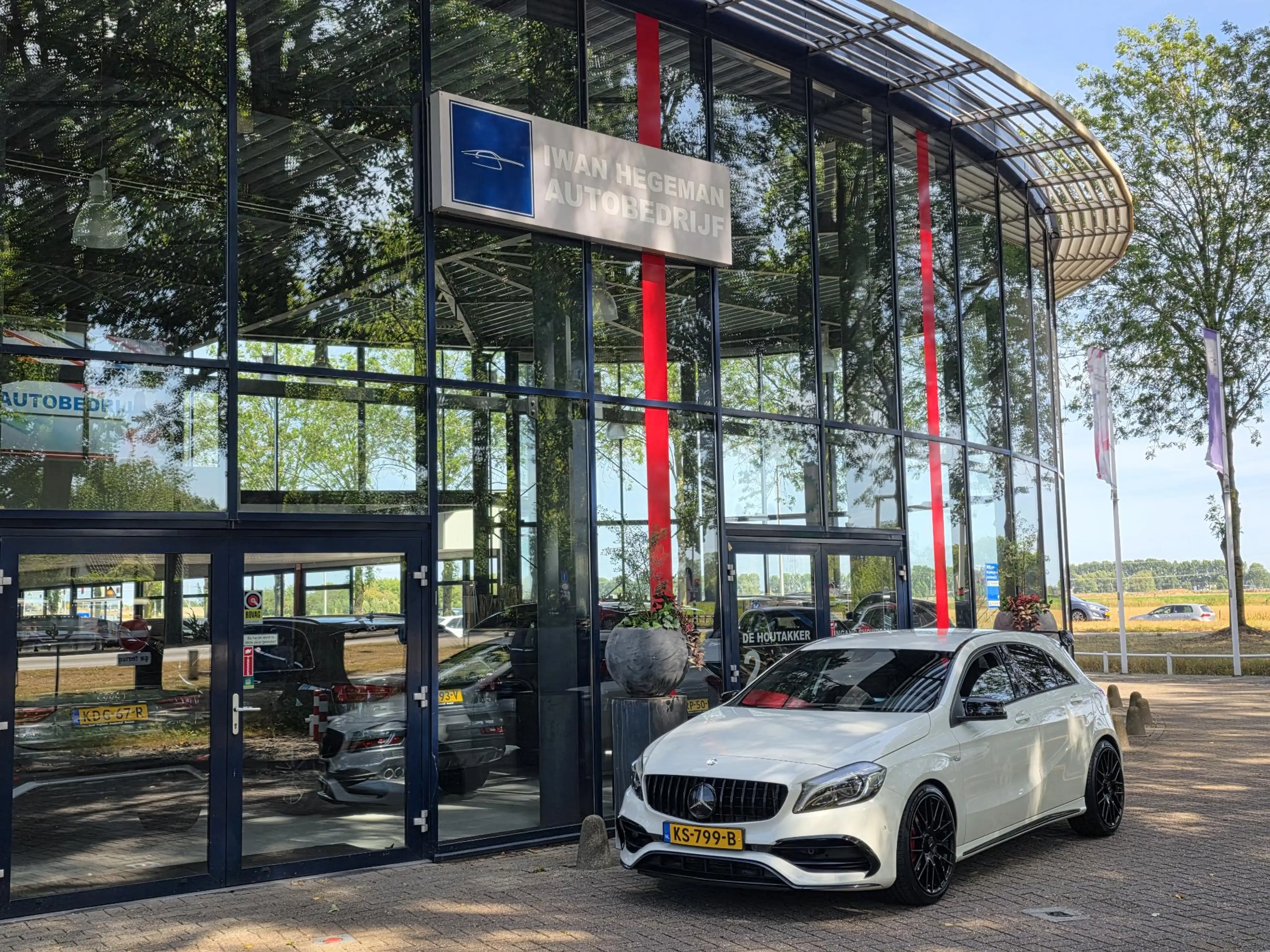 Mercedes-Benz A 250 AMG Line Sport Prestige | Leer | PDC | Climate con — photo 3