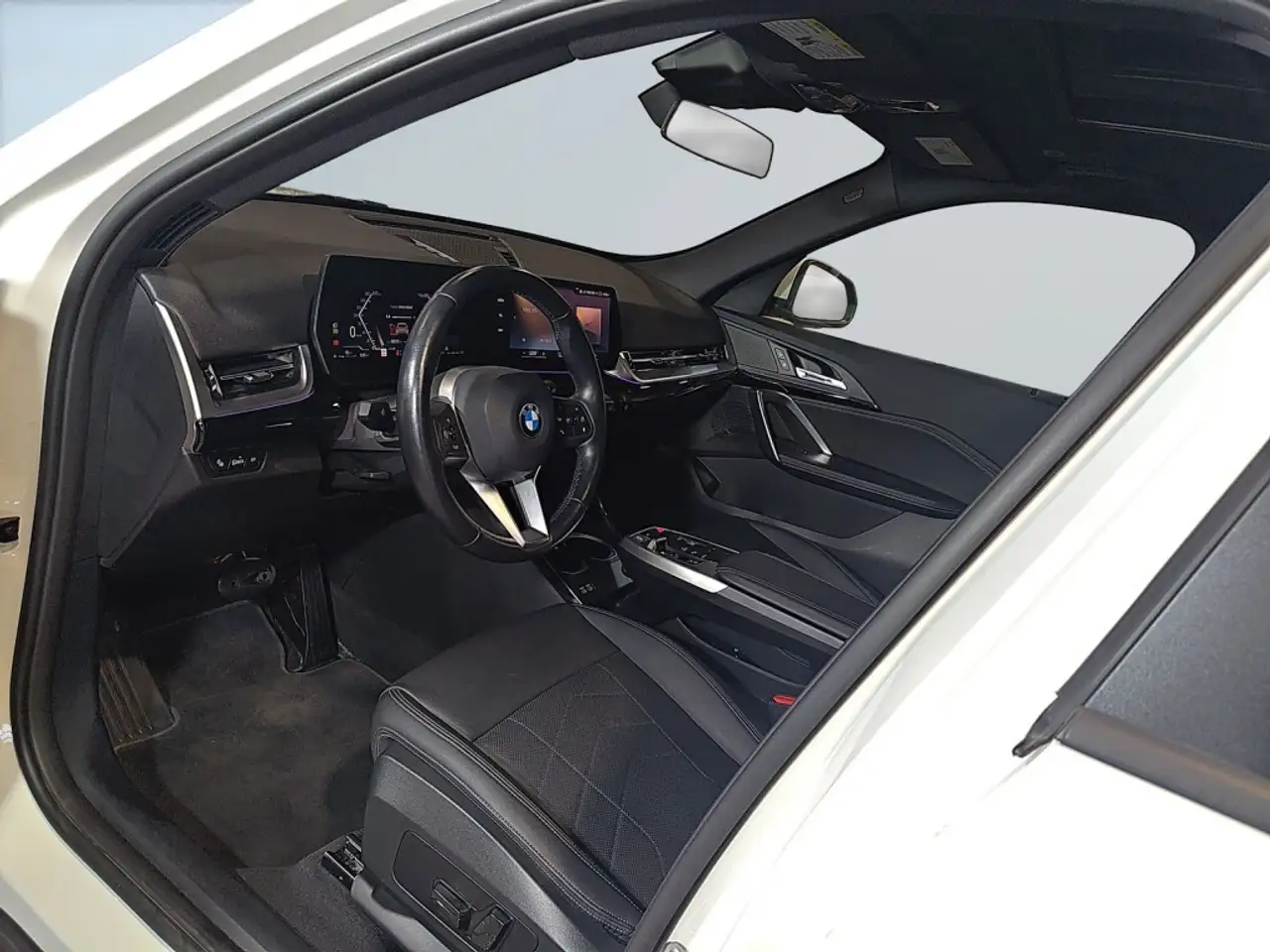 BMW X1 снимка BMW X1