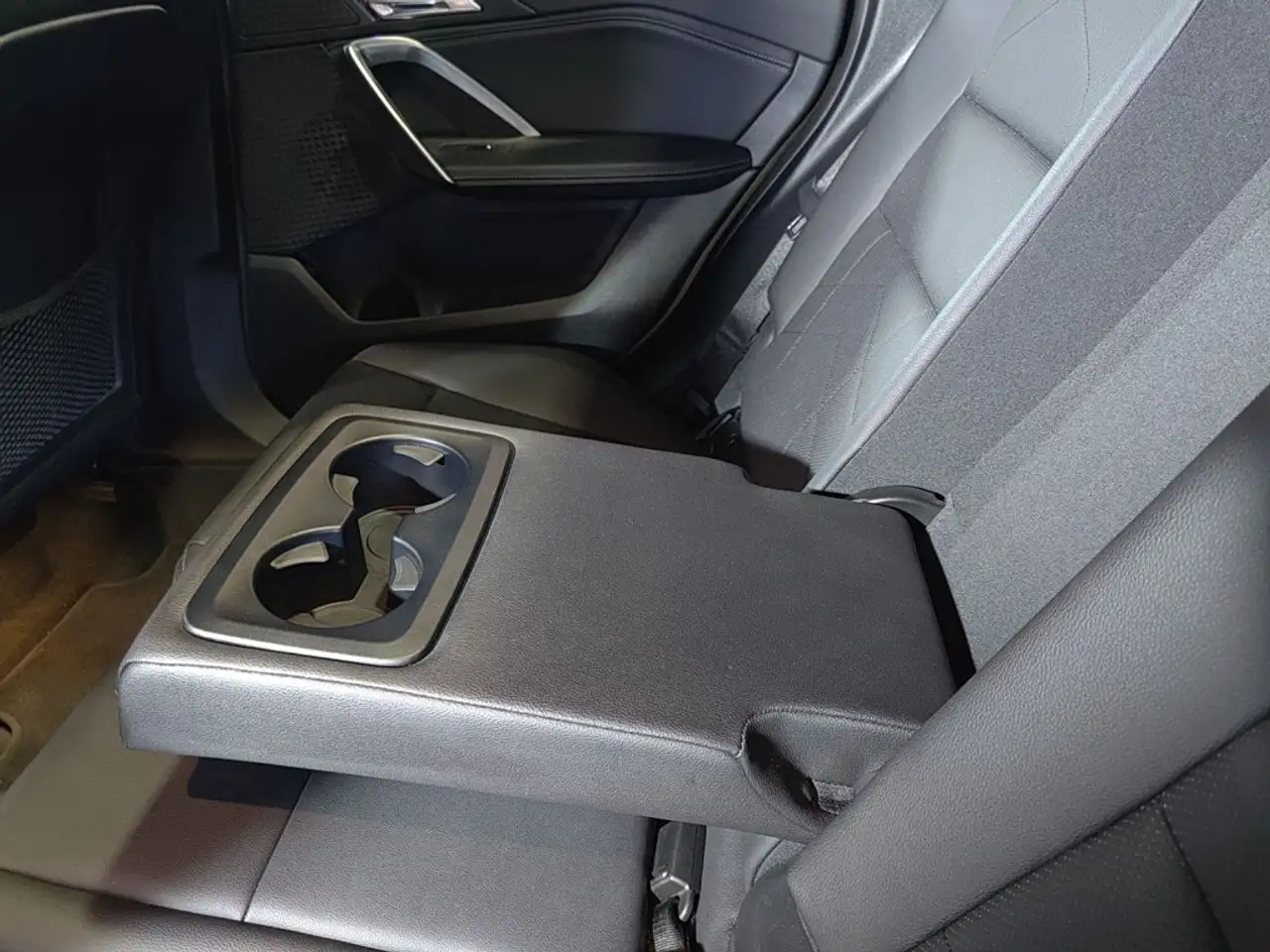 BMW X1 снимка BMW X1