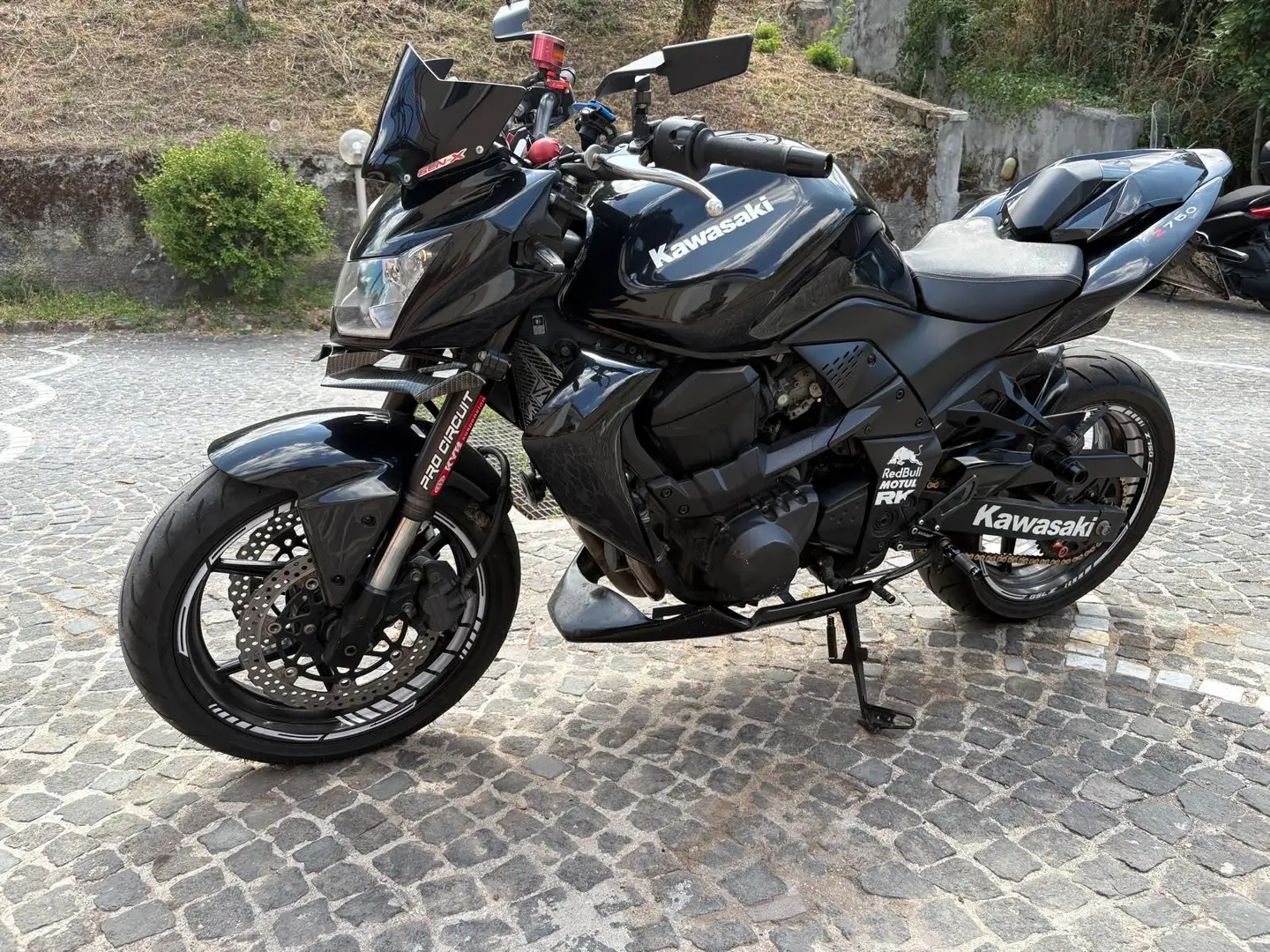 Kawasaki Z 750 Noir - 1