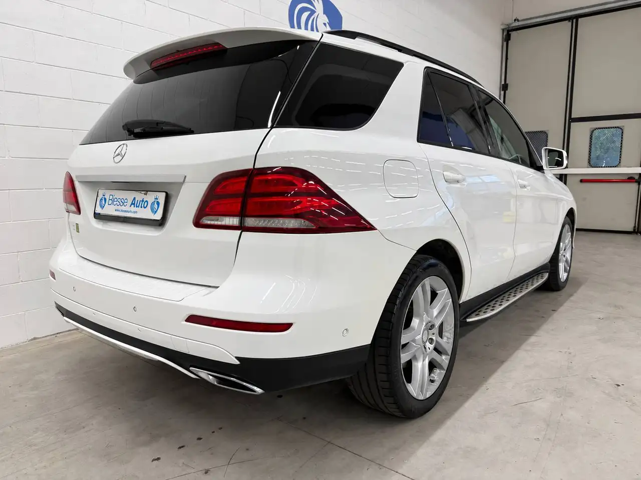 2017 Mercedes-Benz GLE 250 GLE 250d Premium Plus 4matic auto, photograph 4