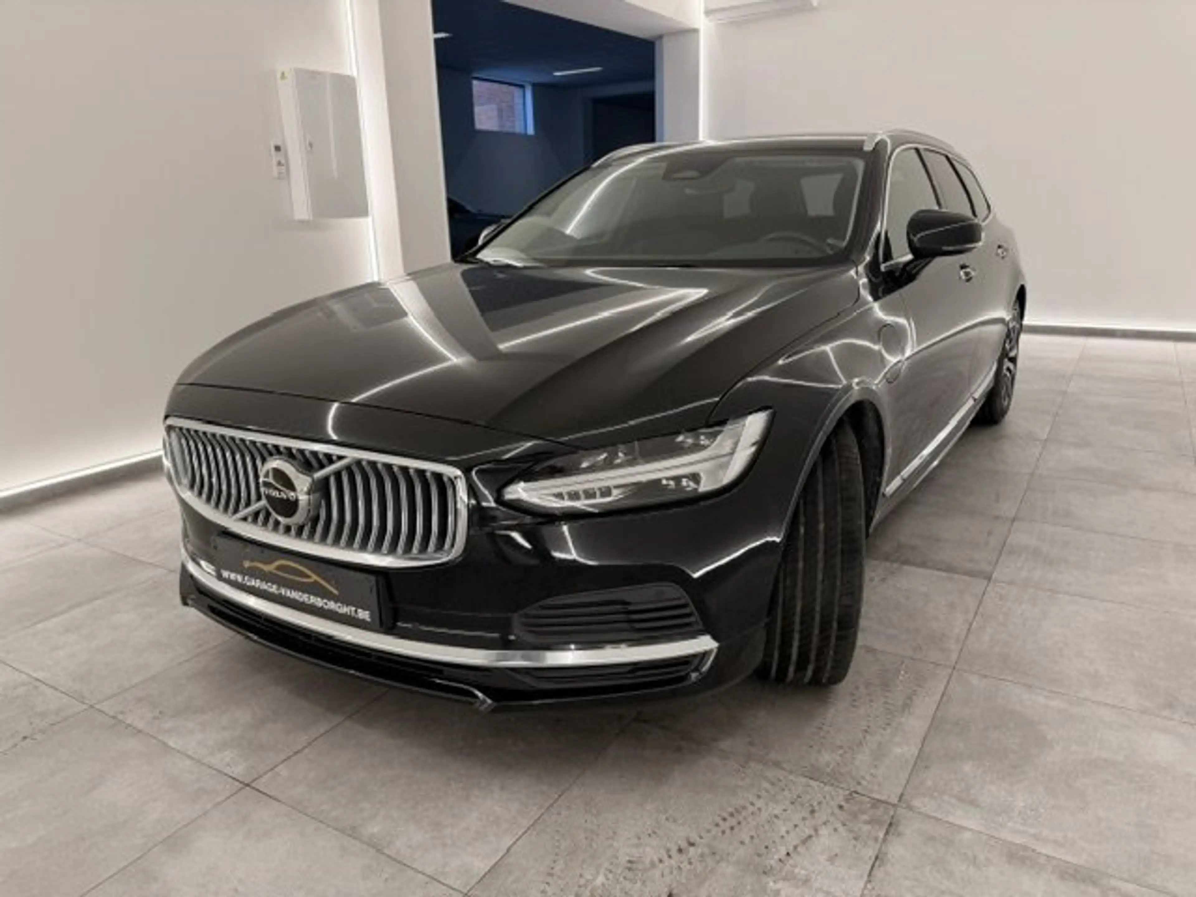 Volvo V90 INSCRIPTION AWD PLUG-IN HYBRID AUTOMAAT — photo 2