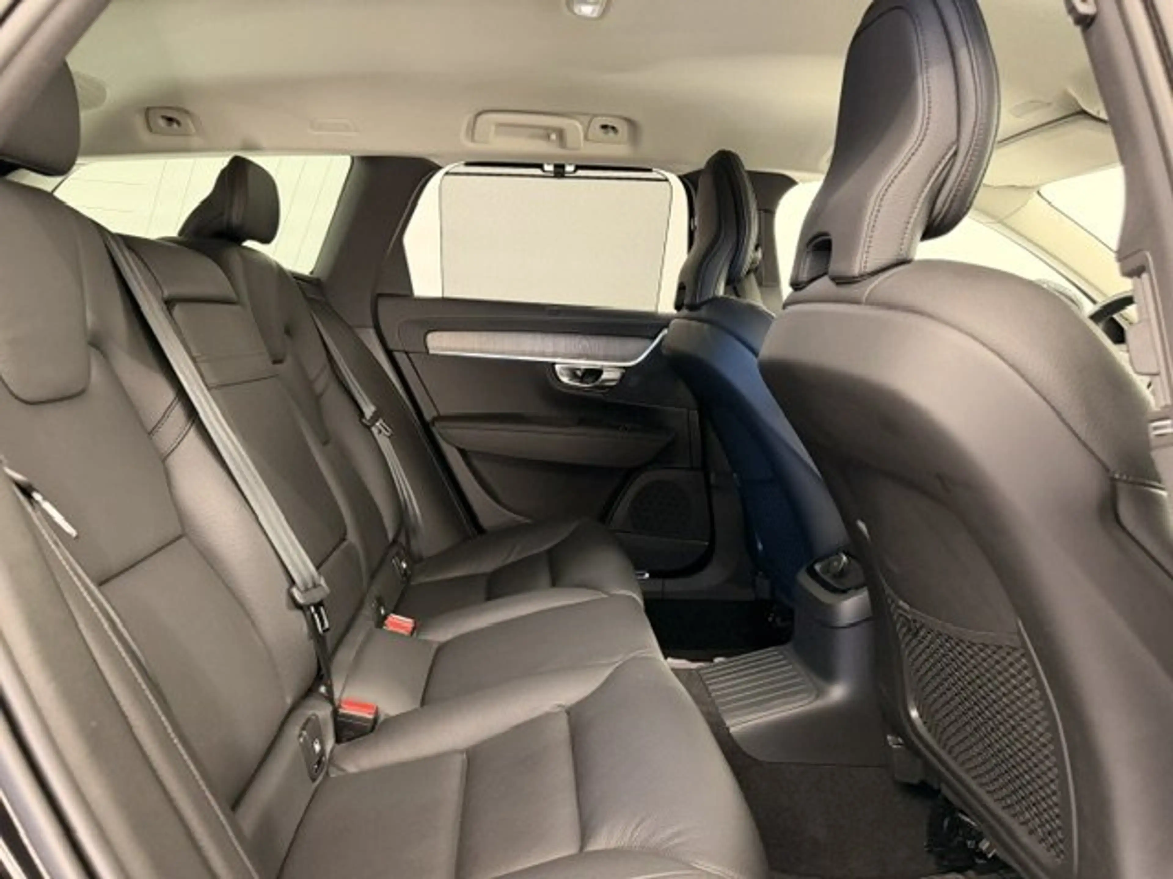 Volvo V90 INSCRIPTION AWD PLUG-IN HYBRID AUTOMAAT — photo 10