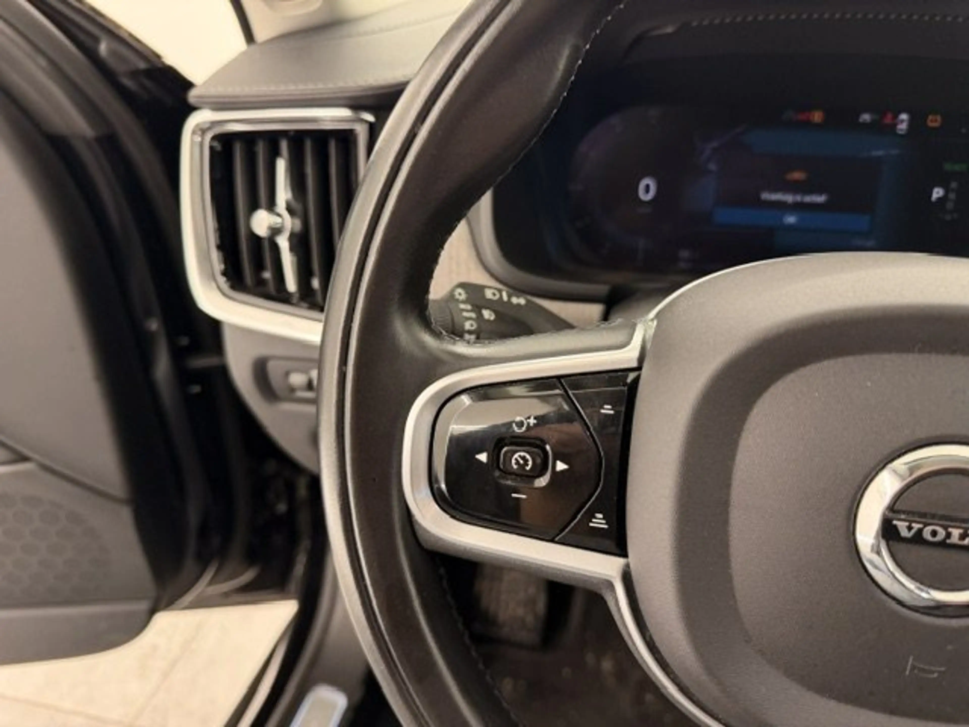 Volvo V90 INSCRIPTION AWD PLUG-IN HYBRID AUTOMAAT — photo 12