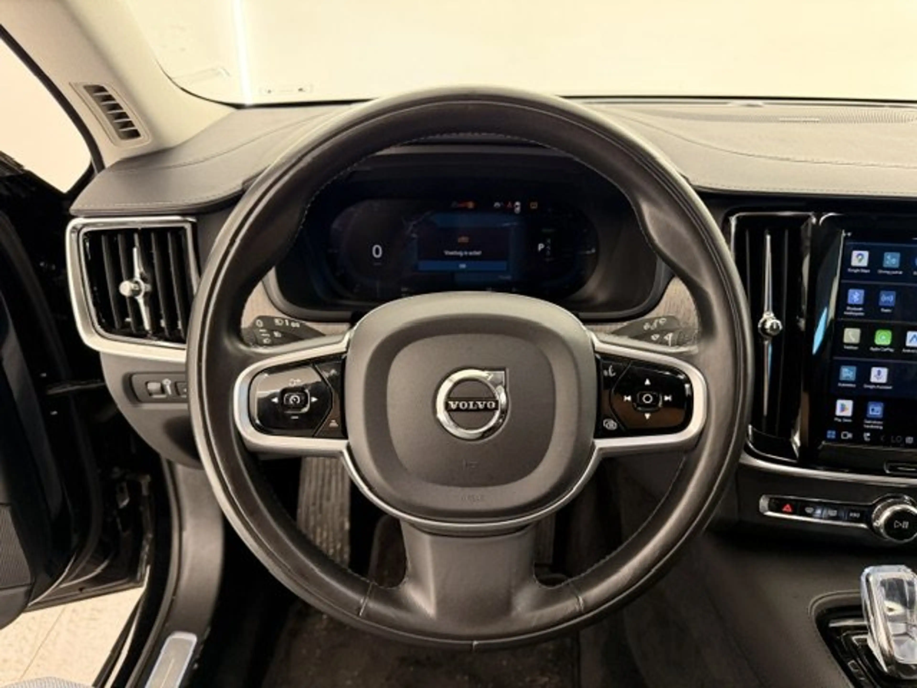 Volvo V90 INSCRIPTION AWD PLUG-IN HYBRID AUTOMAAT — photo 9
