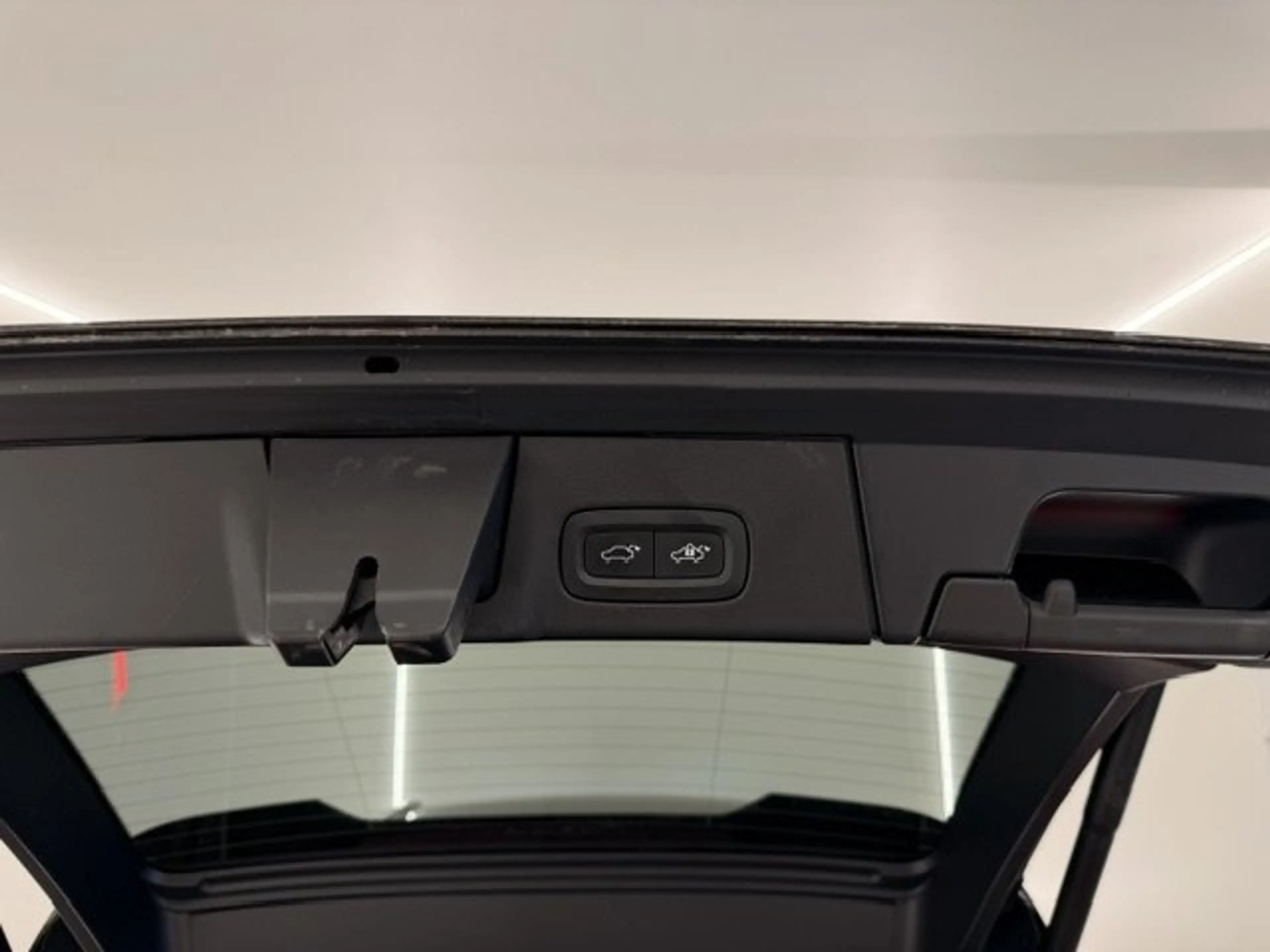 Volvo V90 INSCRIPTION AWD PLUG-IN HYBRID AUTOMAAT — photo 7