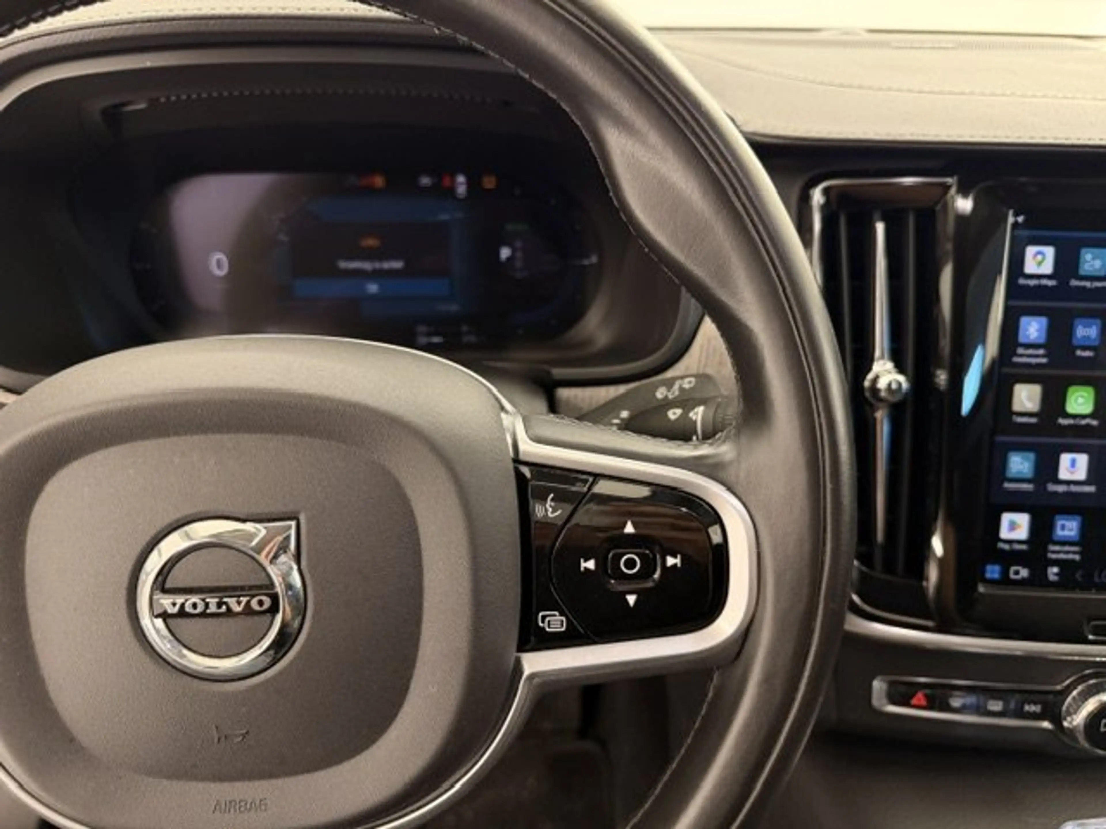 Volvo V90 INSCRIPTION AWD PLUG-IN HYBRID AUTOMAAT — photo 13