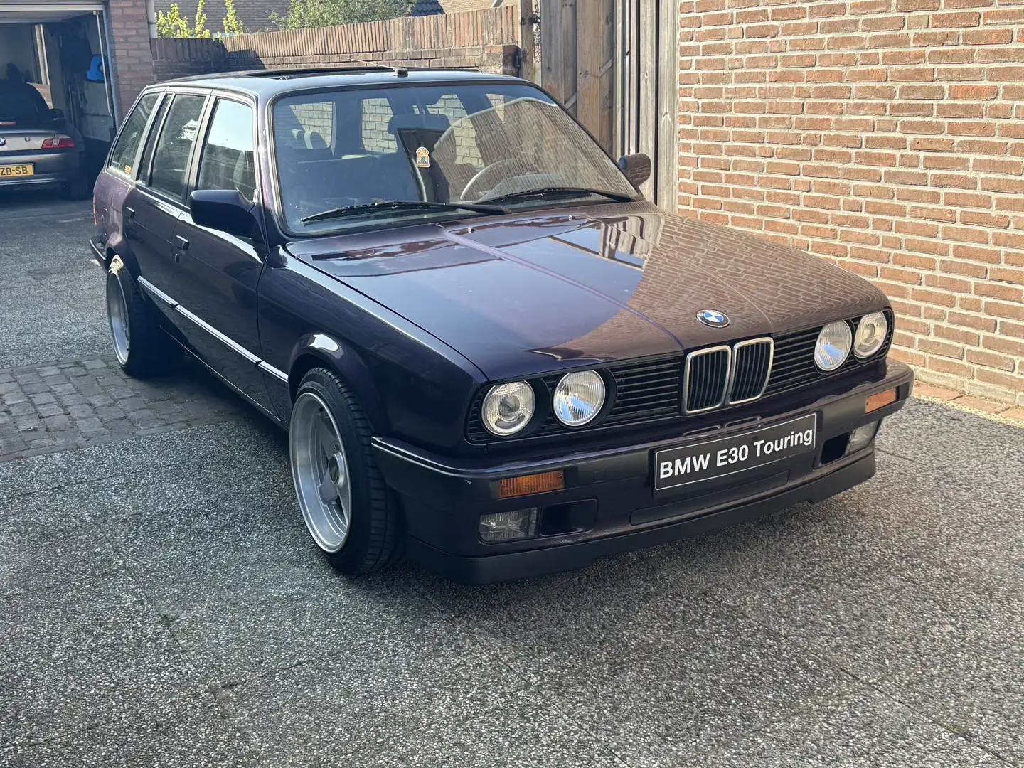 BMW 318 e30 touring design edition daytona violett Violet - 2
