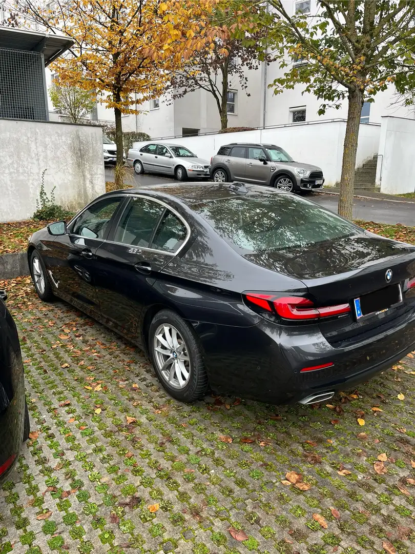 BMW 520 520d 48 V Aut Standheizung 360 Cam Grau - 1