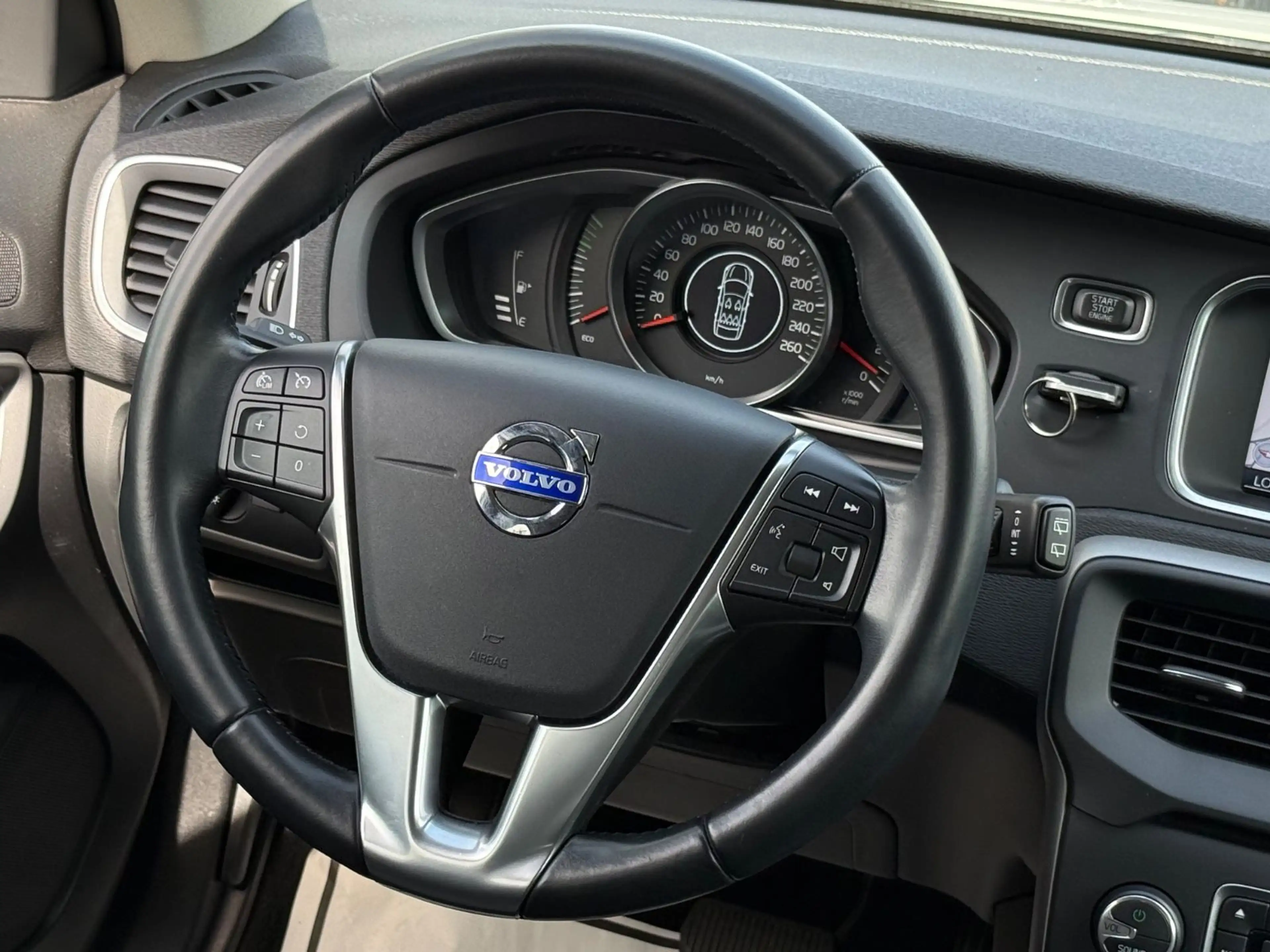 Volvo V40 Cross Country Momentum AUTOMATIK! VOLL! TOP! — photo 14