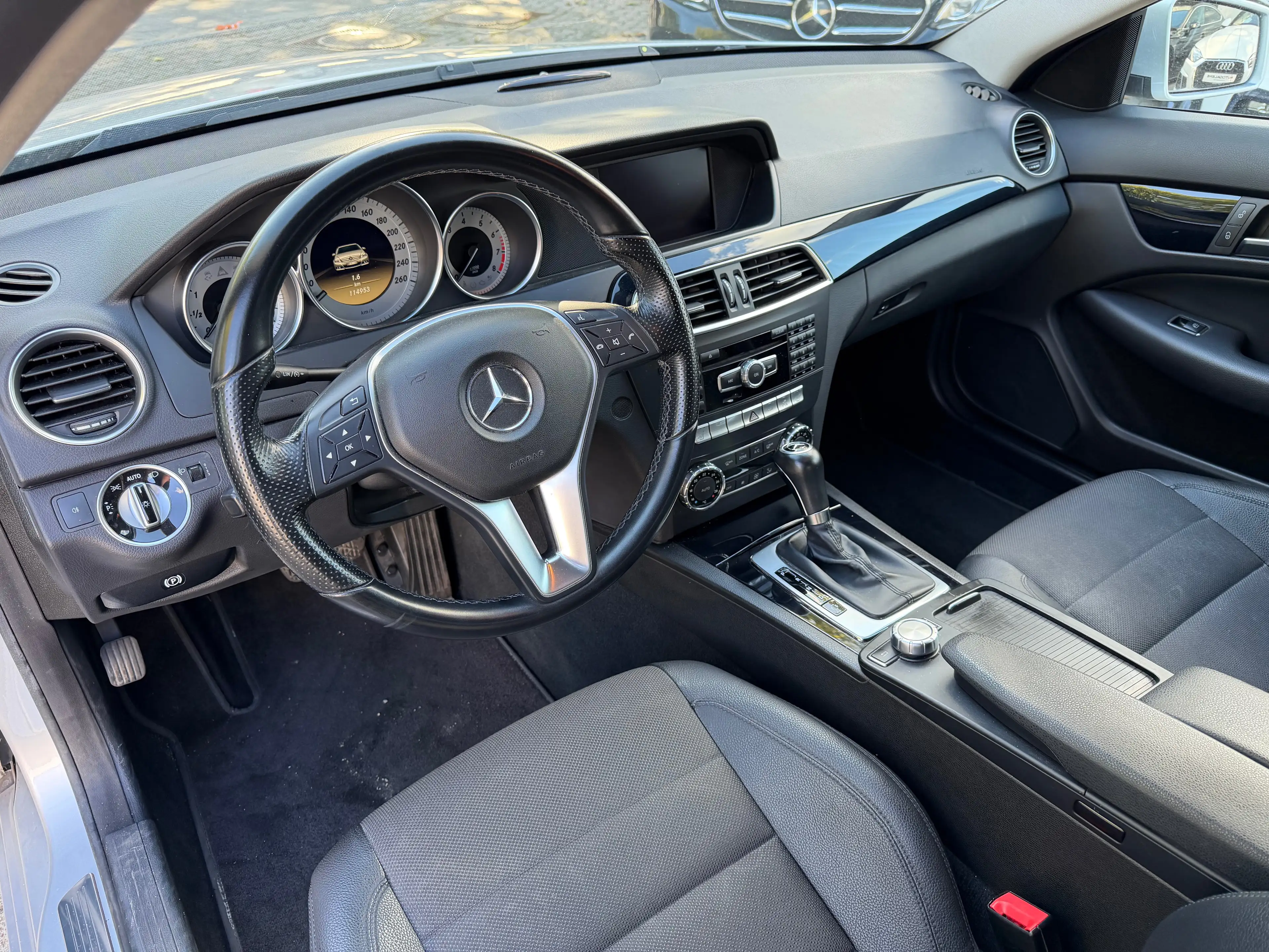 Mercedes-Benz C 250 CGI Coupe Automatik BlueEfficiency — photo 7