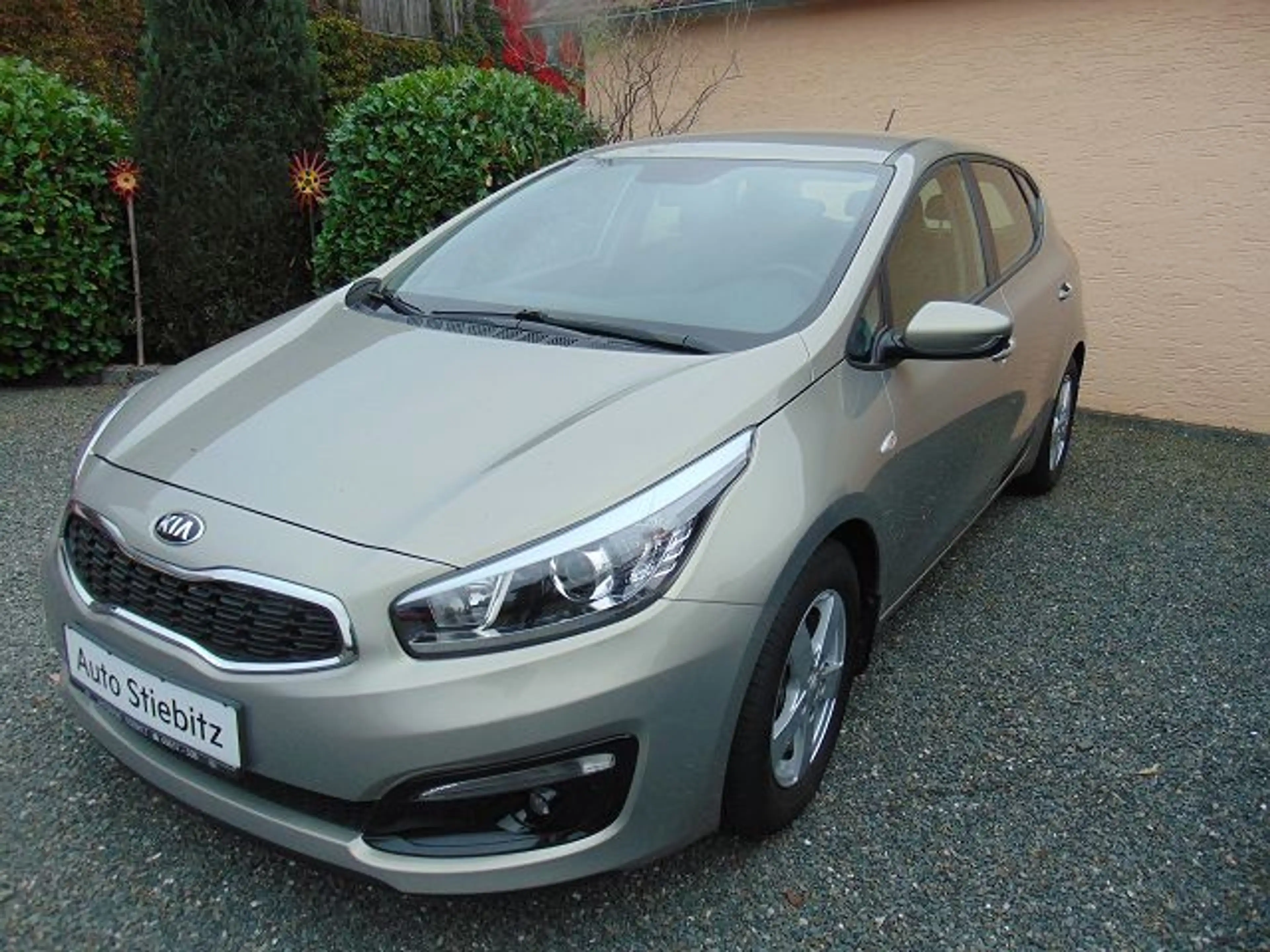 Kia Ceed / cee'd Attract