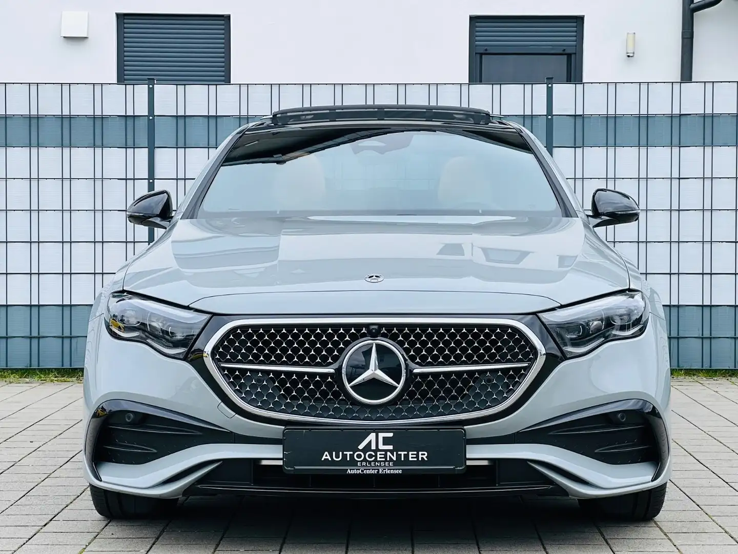 Mercedes-Benz E 200 AMG Line Premium Plus+SUPERSCREEN+SFTCLOSE Grigio - 2