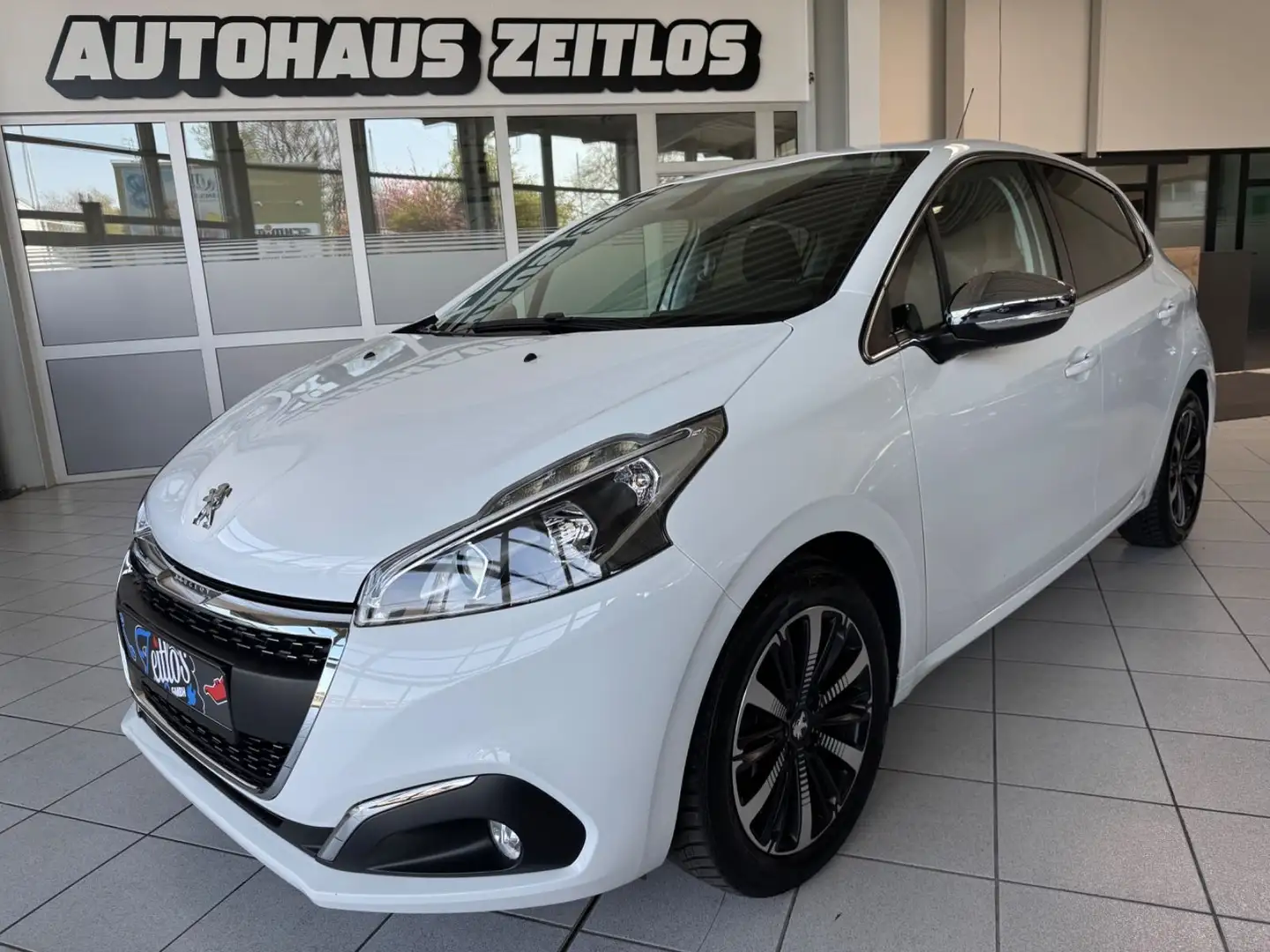 Peugeot 208 Allure 110 *Automatik*Navi*SHZ*PDC*CarPlay* Blanco - 1