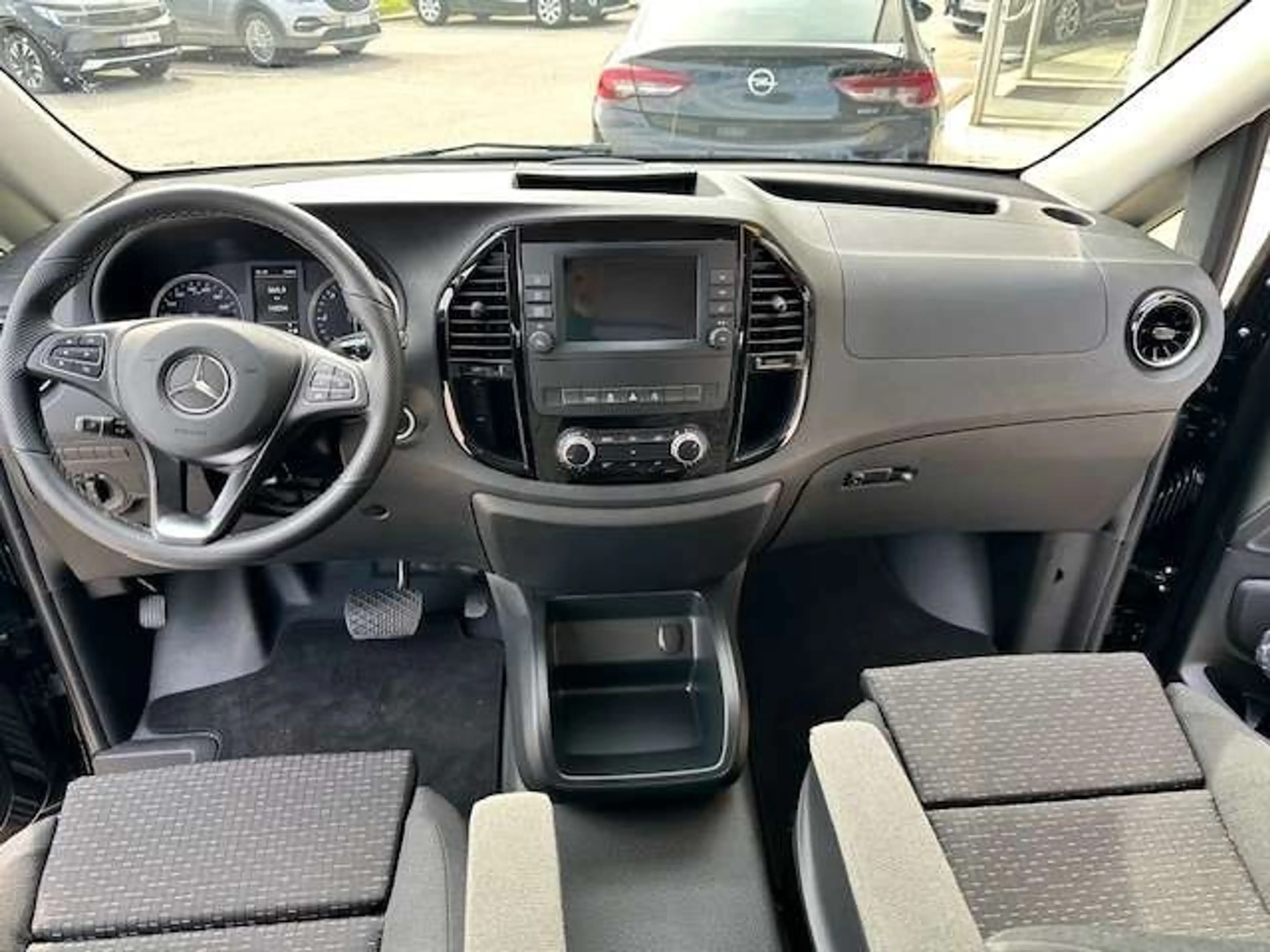 Mercedes-Benz Vito Tourer  114 CDI lang Aut. — photo 9