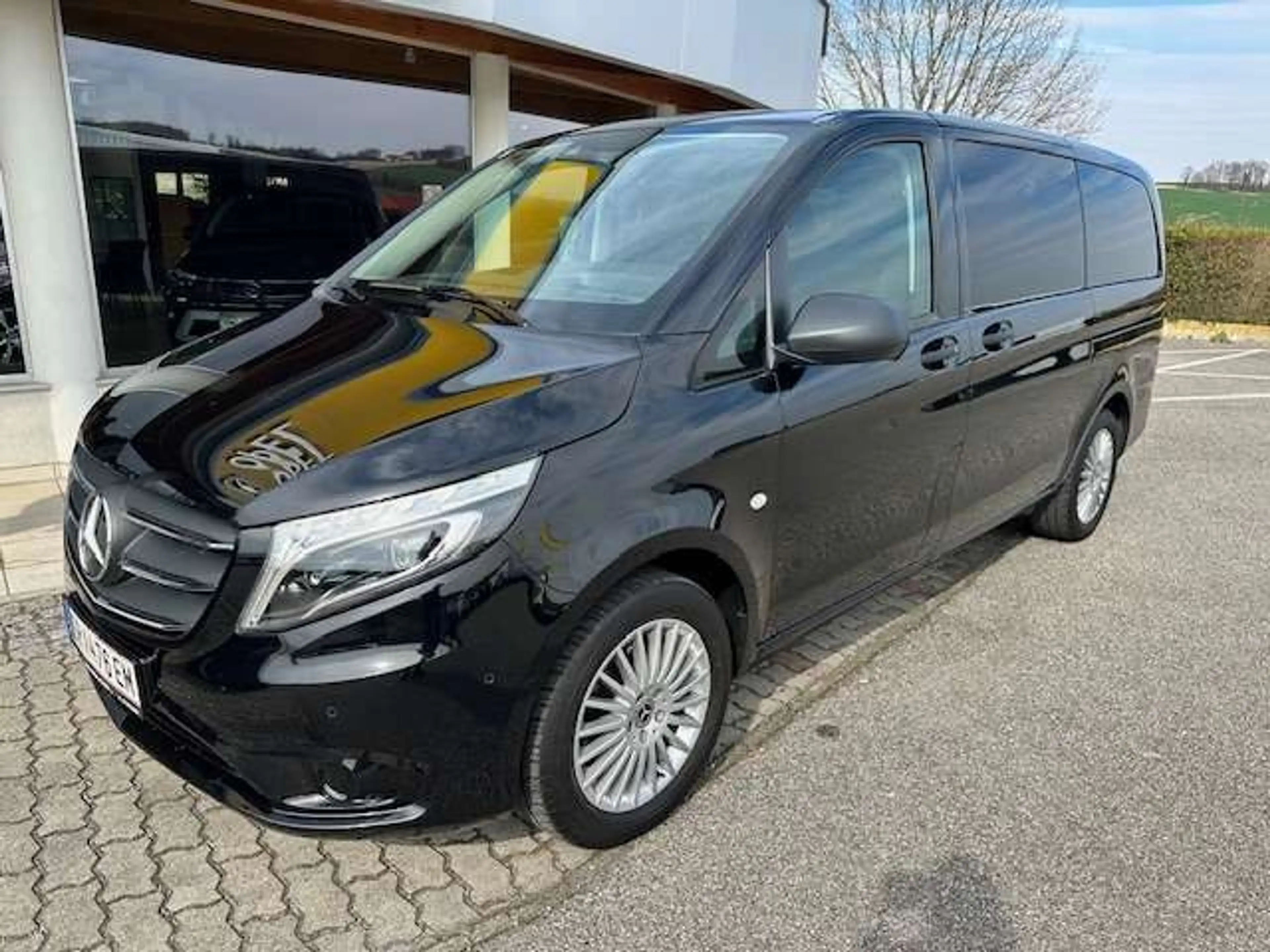 Mercedes-Benz Vito Tourer  114 CDI lang Aut.