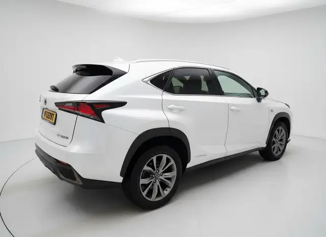 Lexus NX view 2