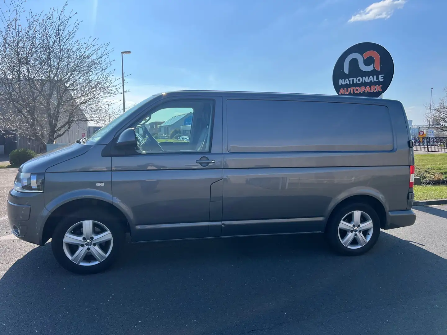 Volkswagen Transporter * 2.0 TDI L1H1 Trendline * AUTOMAAT * EX BTW * - 2