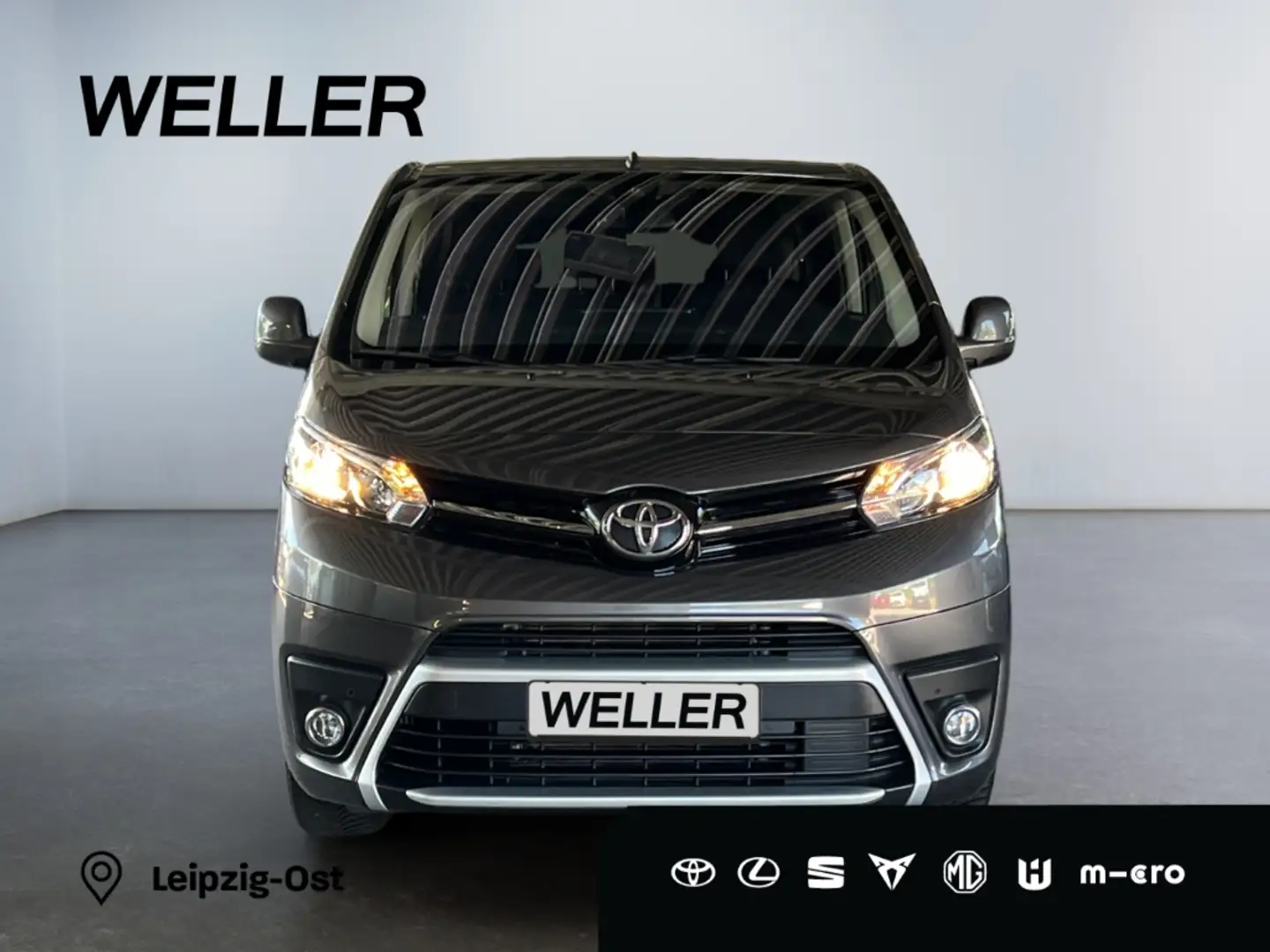 Toyota Proace 2,0l-D-4D L2 Verso Shuttle Comfort *RCAM* Grijs - 2