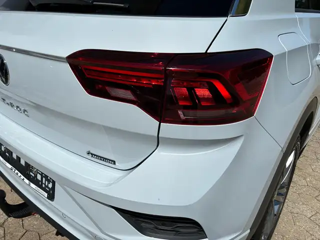 Volkswagen T-Roc view 6