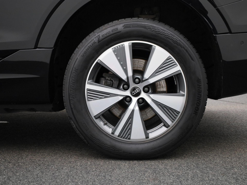 Audi Q8 e-tron 55 Quattro Advanced 408 PK | Navigatie | Adaptive — photo 7