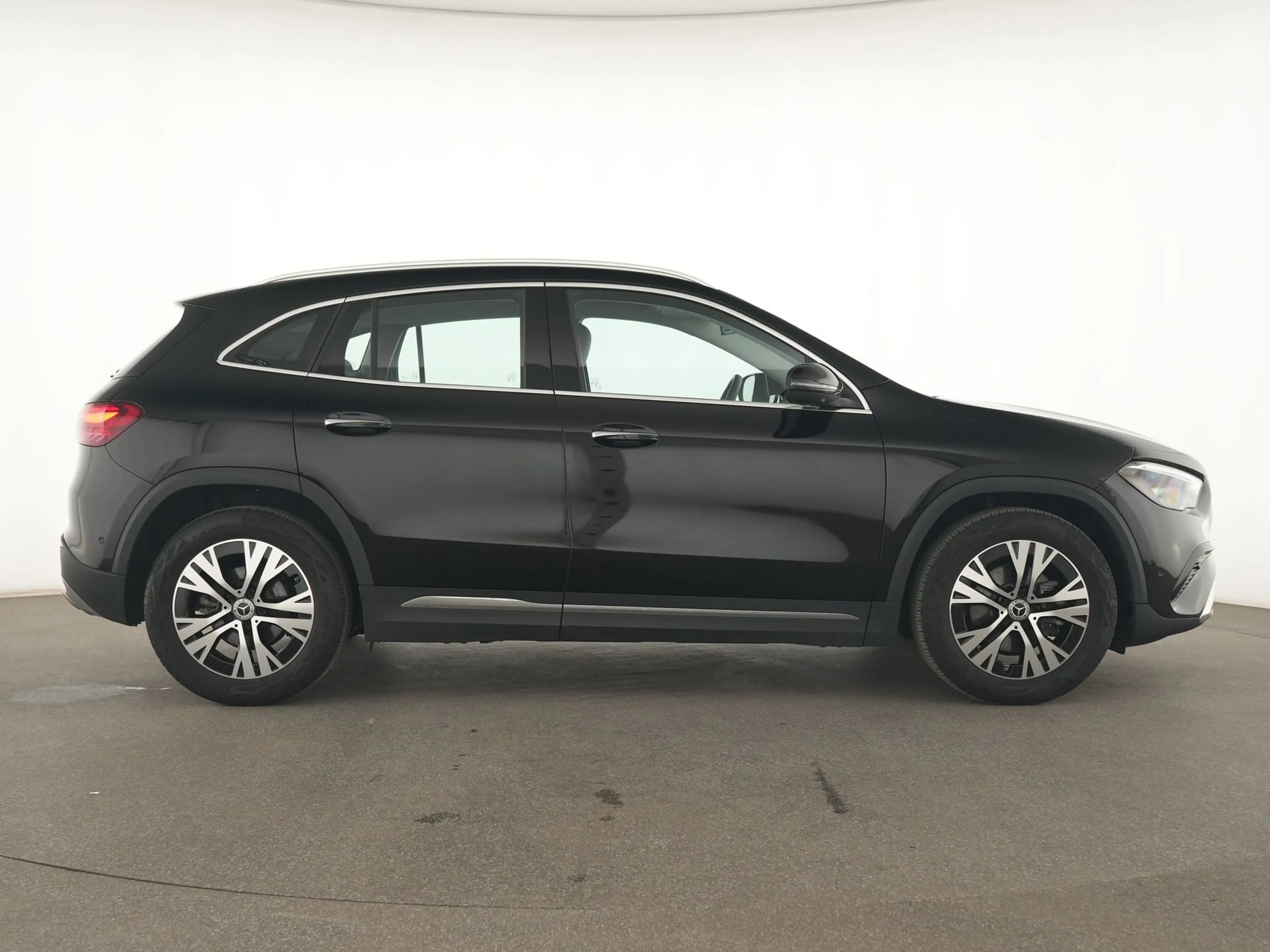 Mercedes-Benz GLA 200 Progressive ACC|WinterPaket+|Sound|LED — photo 5