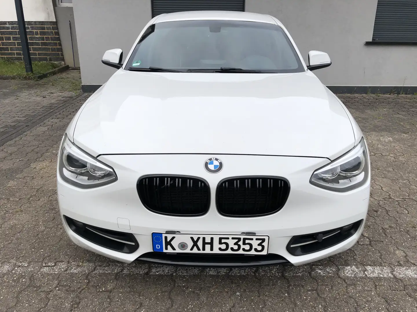 BMW 120 1er Diesel (5-Türer) 120d Sport Line Bílá - 1