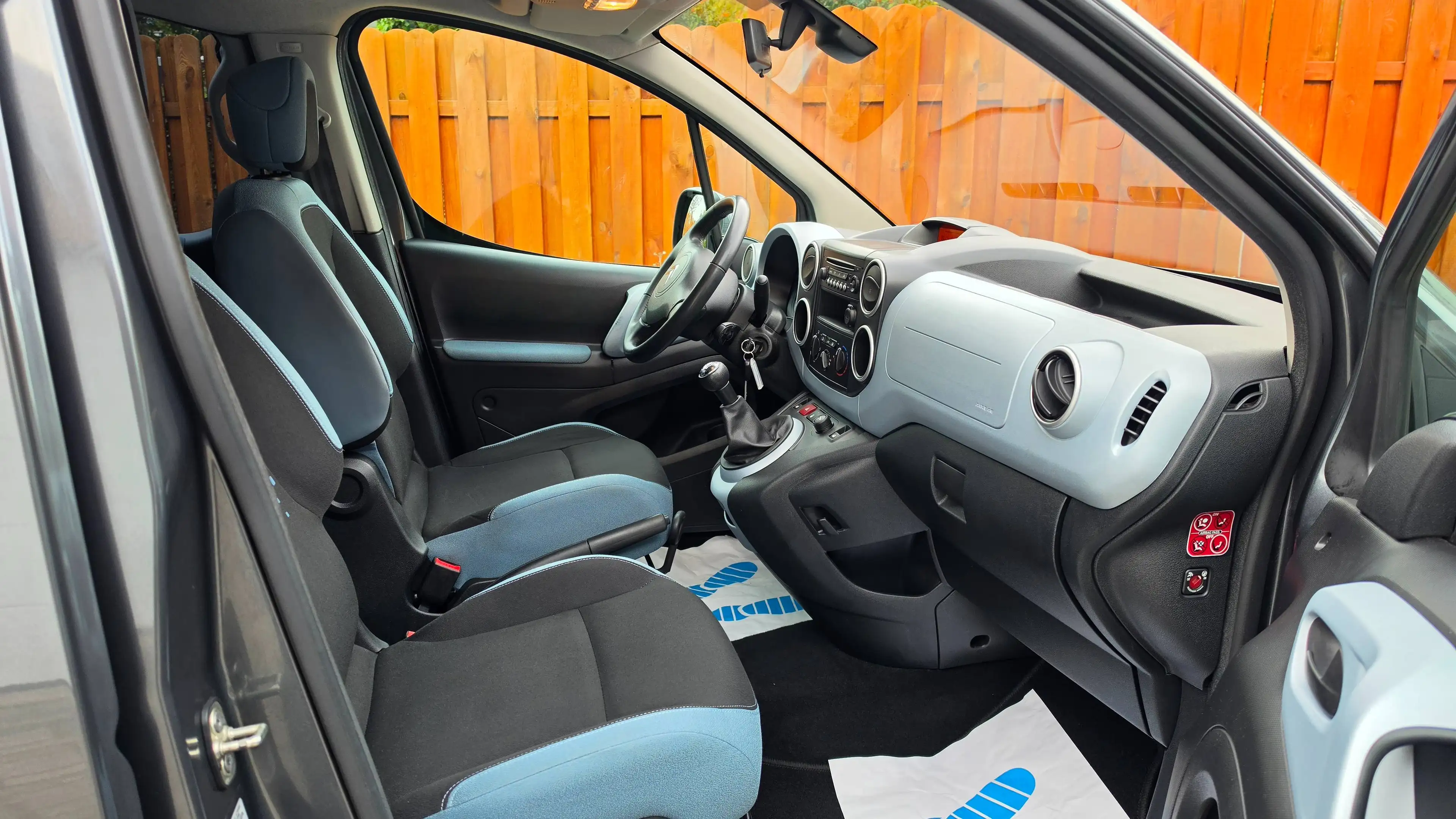 Citroen Berlingo Selection Tüv Neu — photo 17