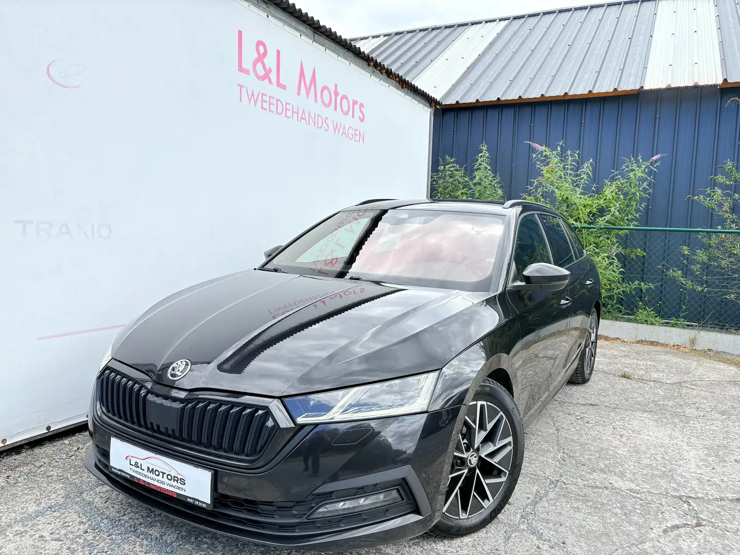 Skoda Octavia Pack Luxe 2.0Tdi 150Ch Camera Acc Led Sieges Sport Zwart - 1