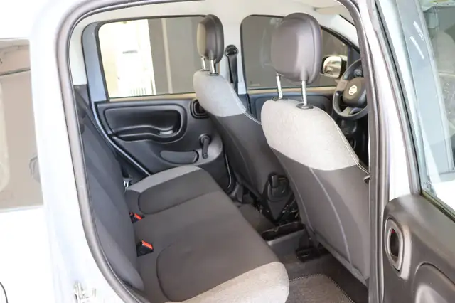 Fiat Panda view 12