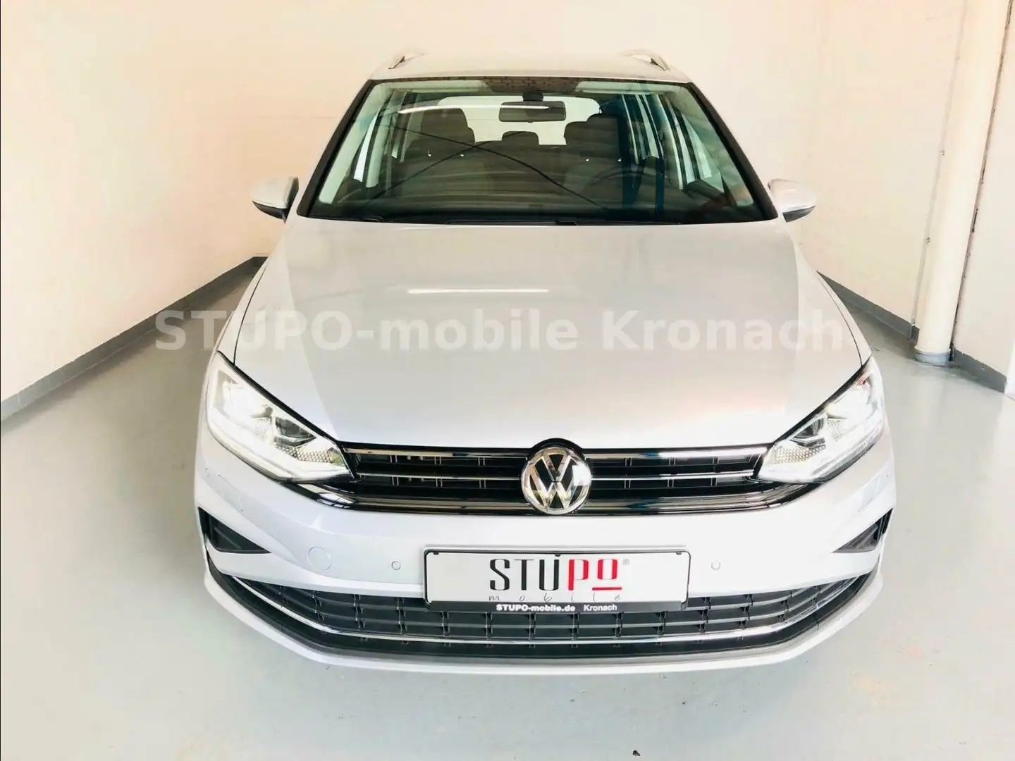 Volkswagen Golf Sportsvan Comfortline  1.5TSI LED SHZ Срібний - 2