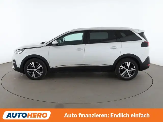 Peugeot 5008 view 3
