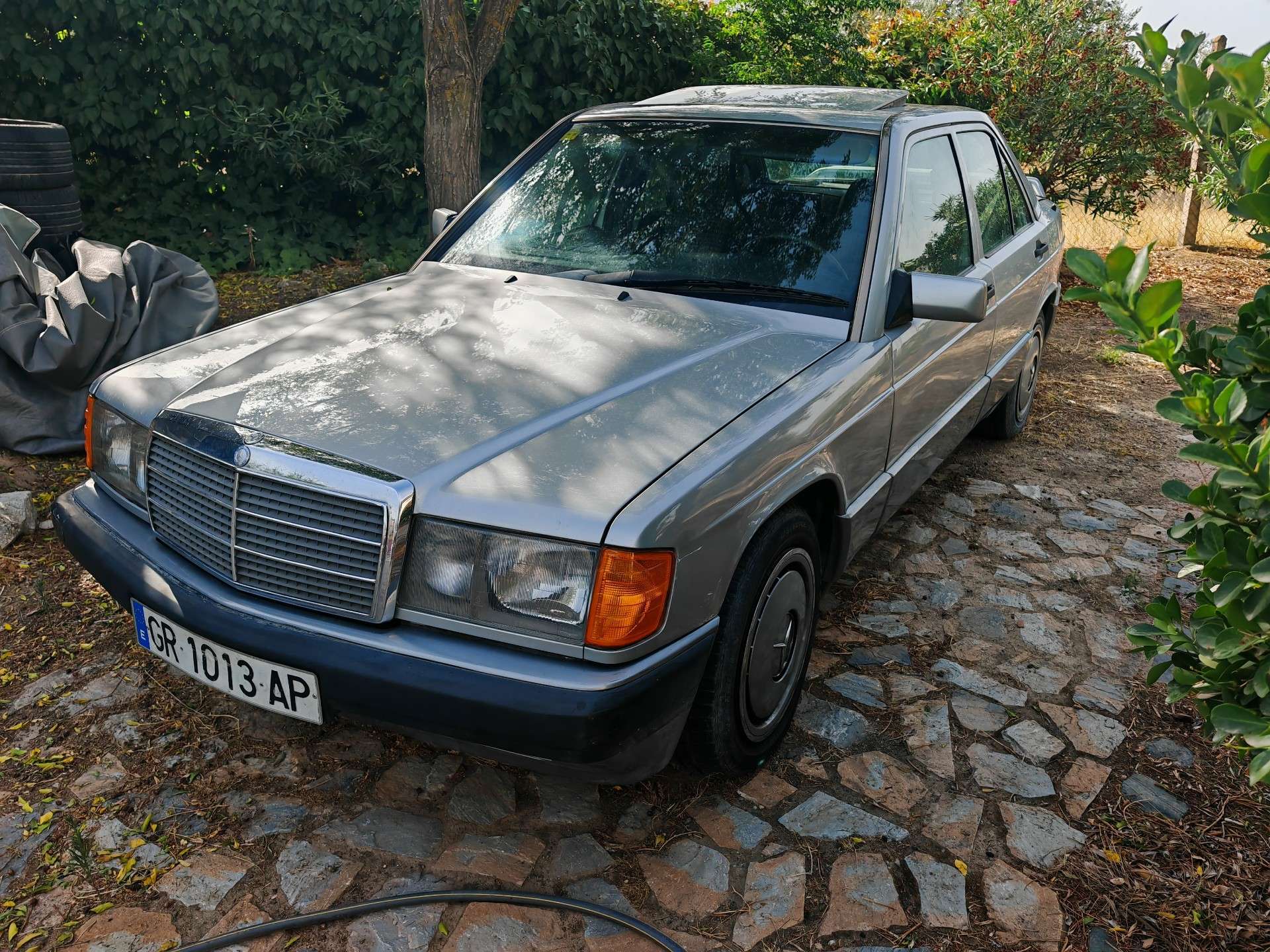 Mercedes-Benz 190 190D 2.5 - foto 1