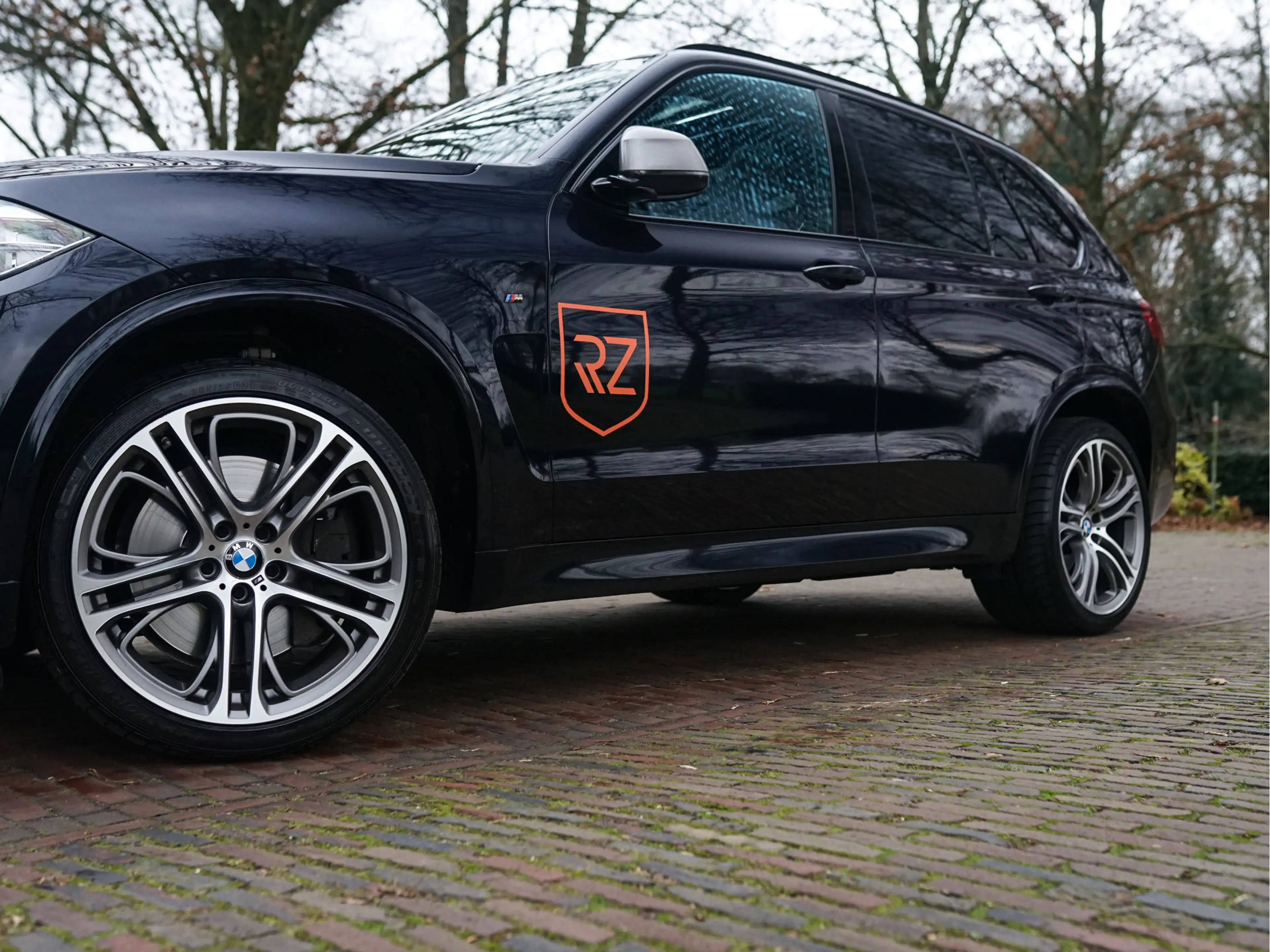 BMW X5 M50D 381pk I Grijs kenteken l 360C l Keramiek l HU — photo 5