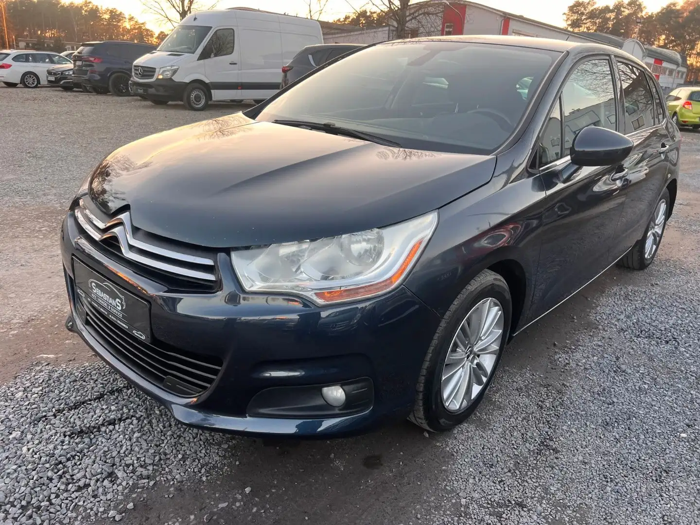 Citroen C4 Lim. Automatik PDC SHZ Klimaauto. Tempomat Blau - 1