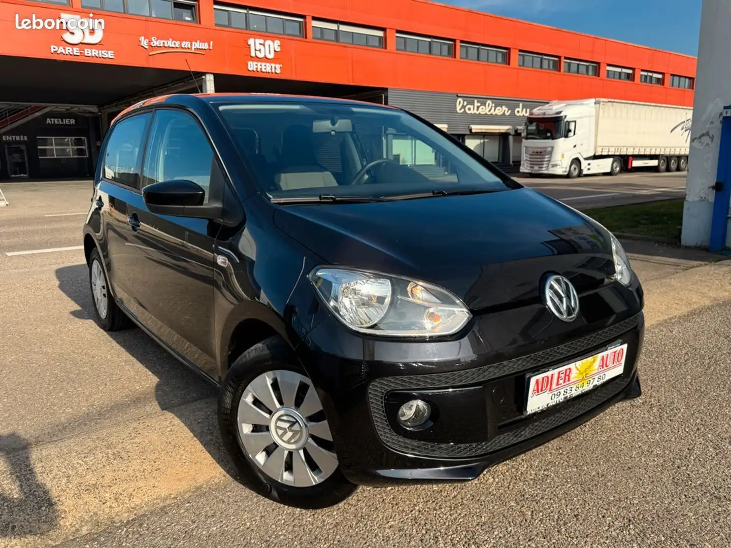 Volkswagen up! 1.0 MPI 60cv Black Boit Auto 5P 95KM Noir - 1